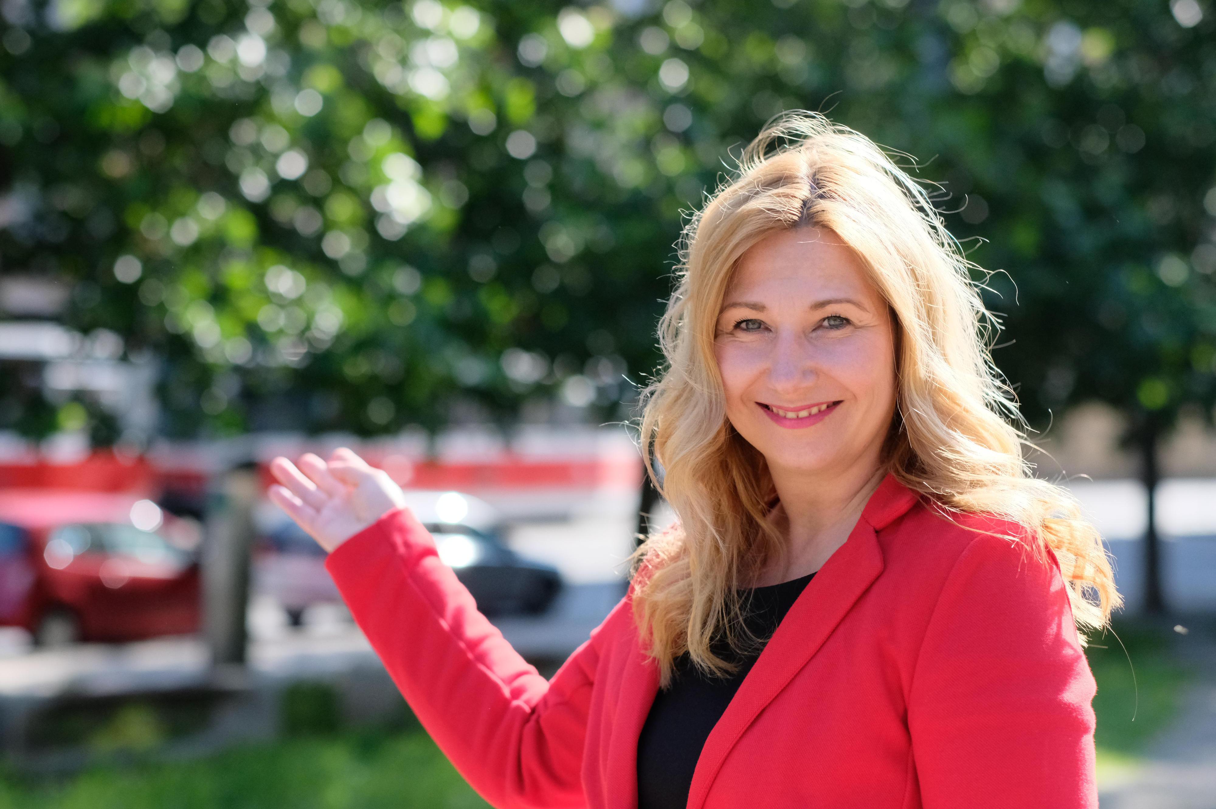 Kateřina Budská - certifikovaná realitní makléřka RE/MAX Alfa