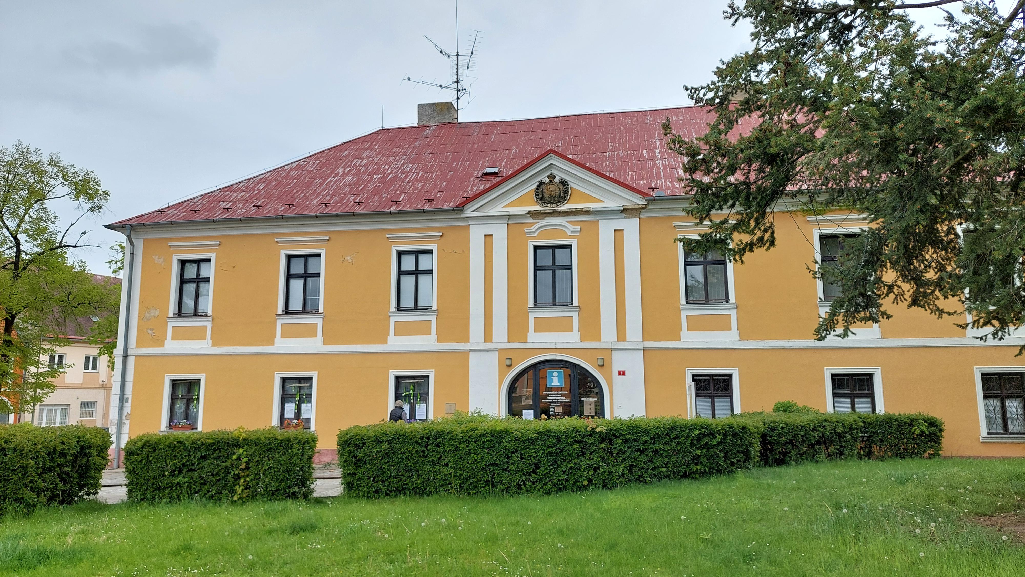Městská knihovna Postoloprty foto 4