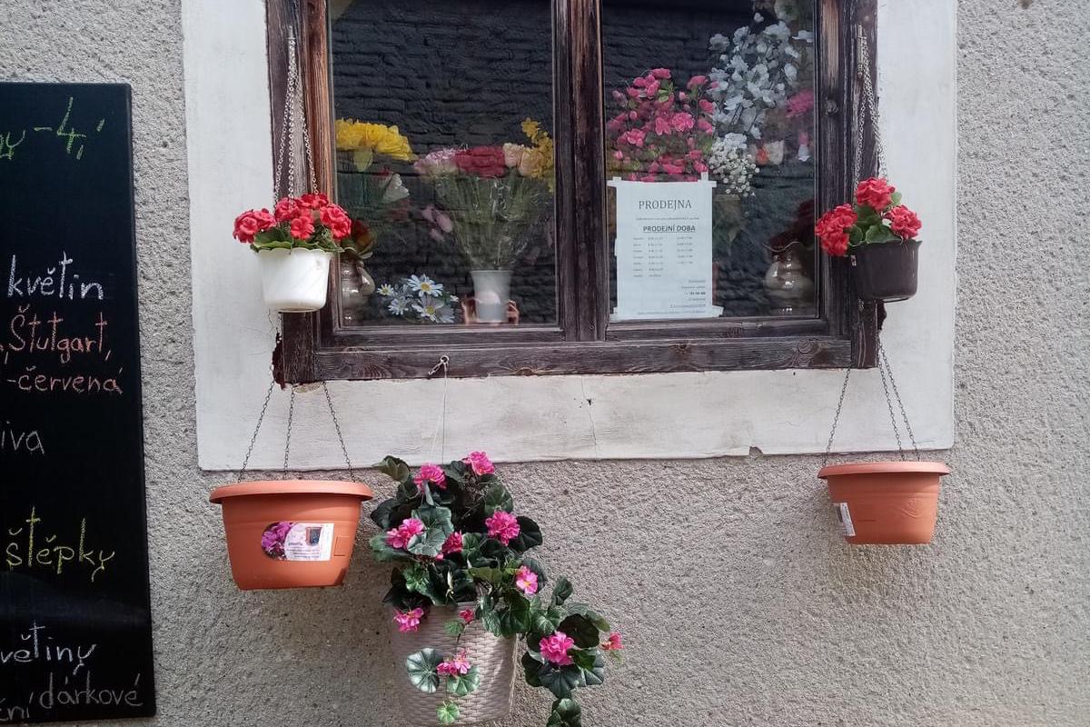 Zahradnictví  Dobešová