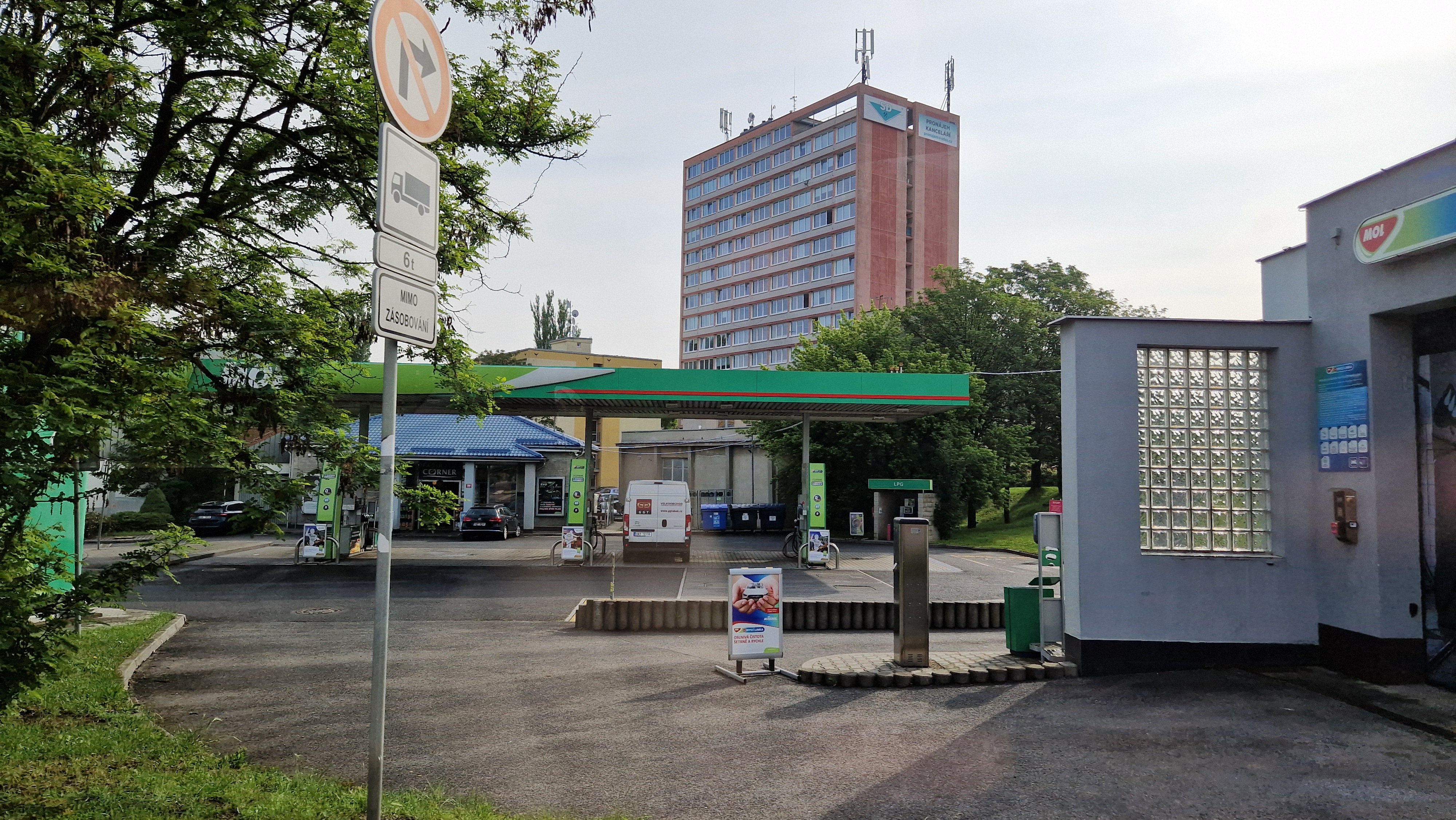 Automyčka MOL foto 2