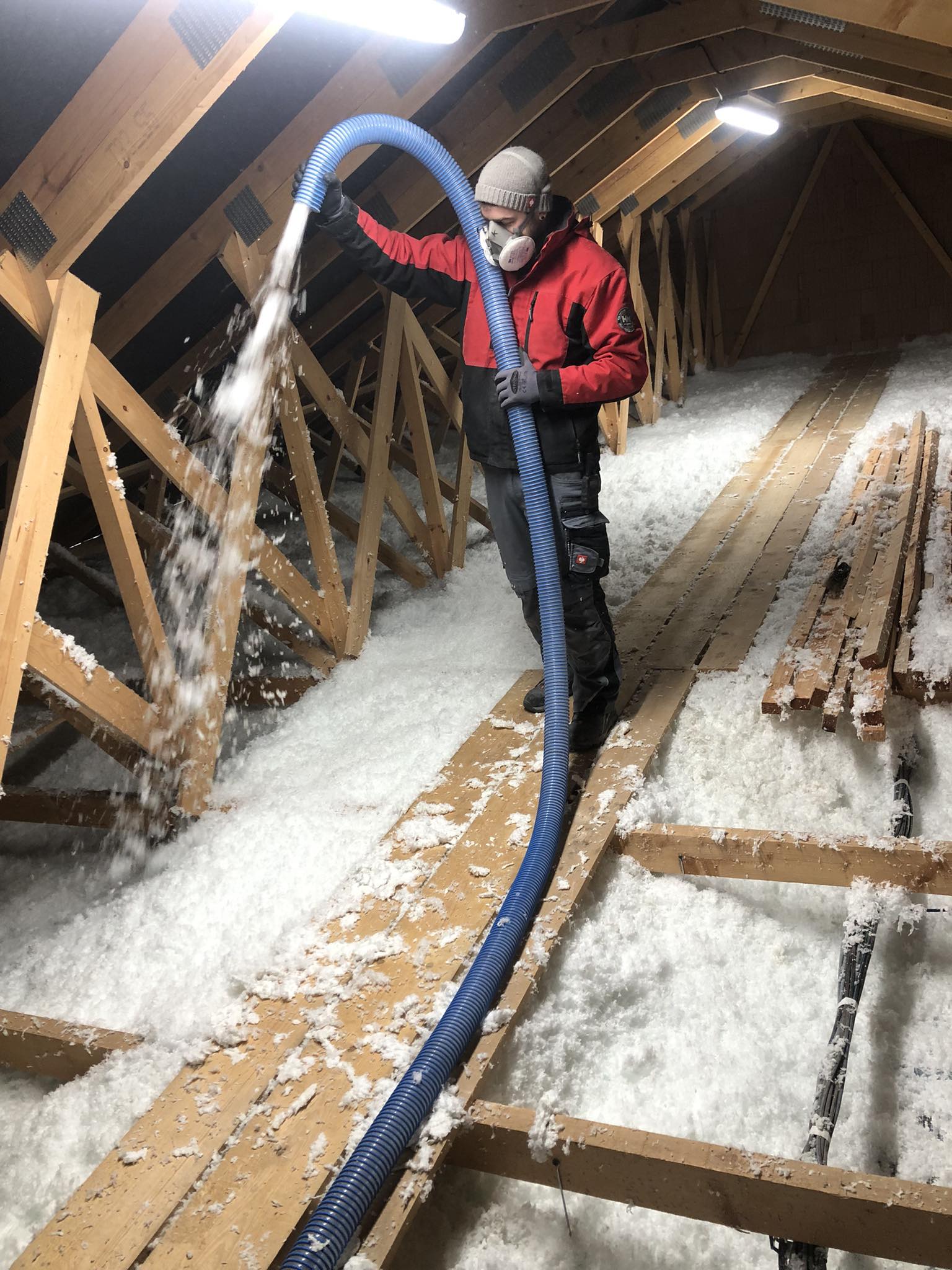 Foukaná izolace - Climatis foto 3