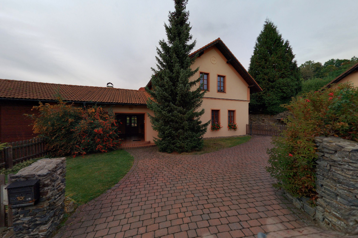 U KAČARŮ, spol. s r.o.