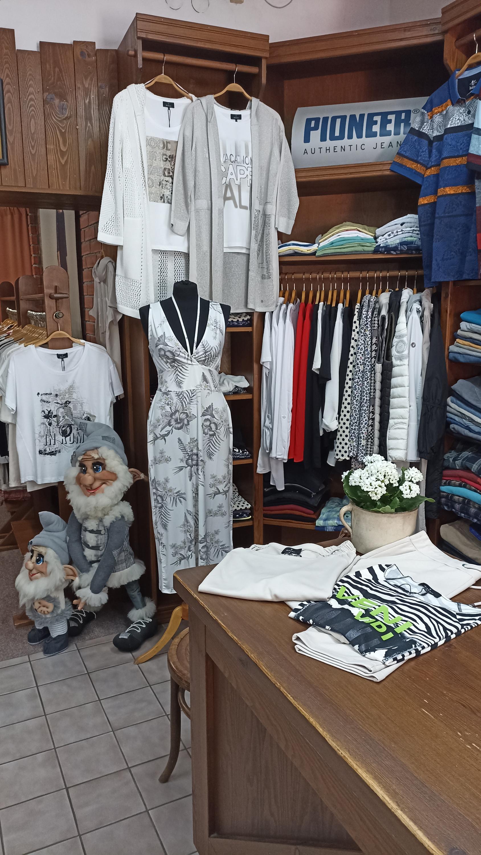 Alena Burešová -Stahoňová  - Prodej zn.oblečení foto 4