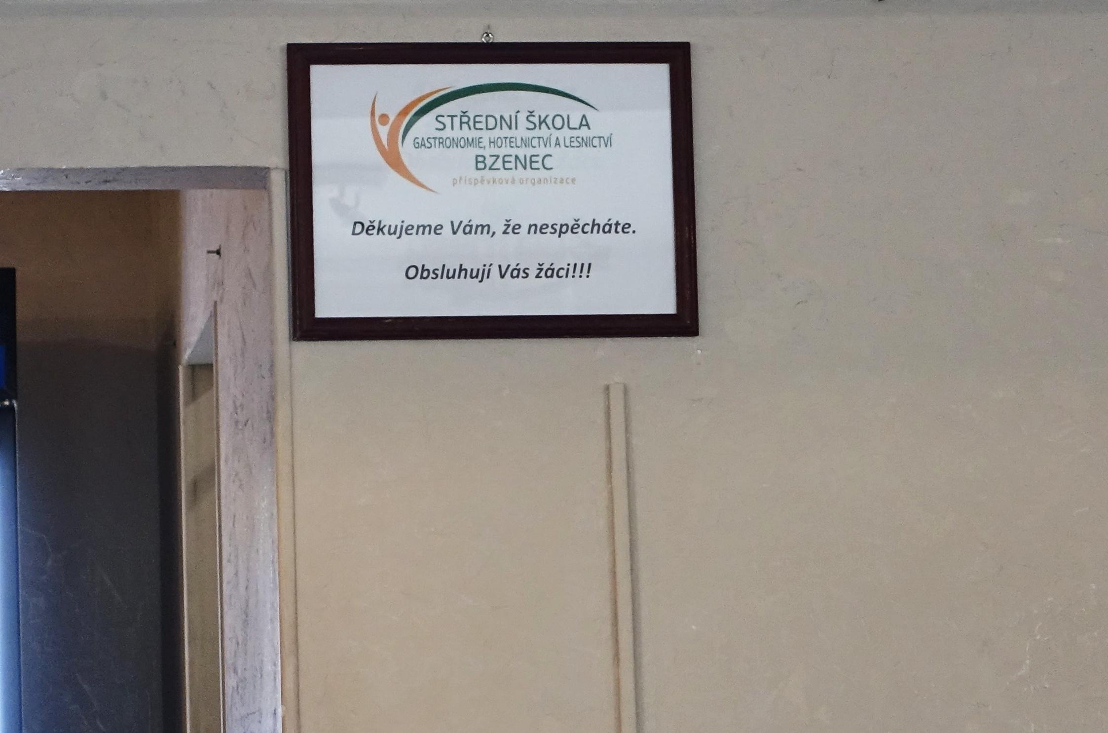 Střední škola gastronomie, hotelnictví a lesnictví Bzenec foto 2
