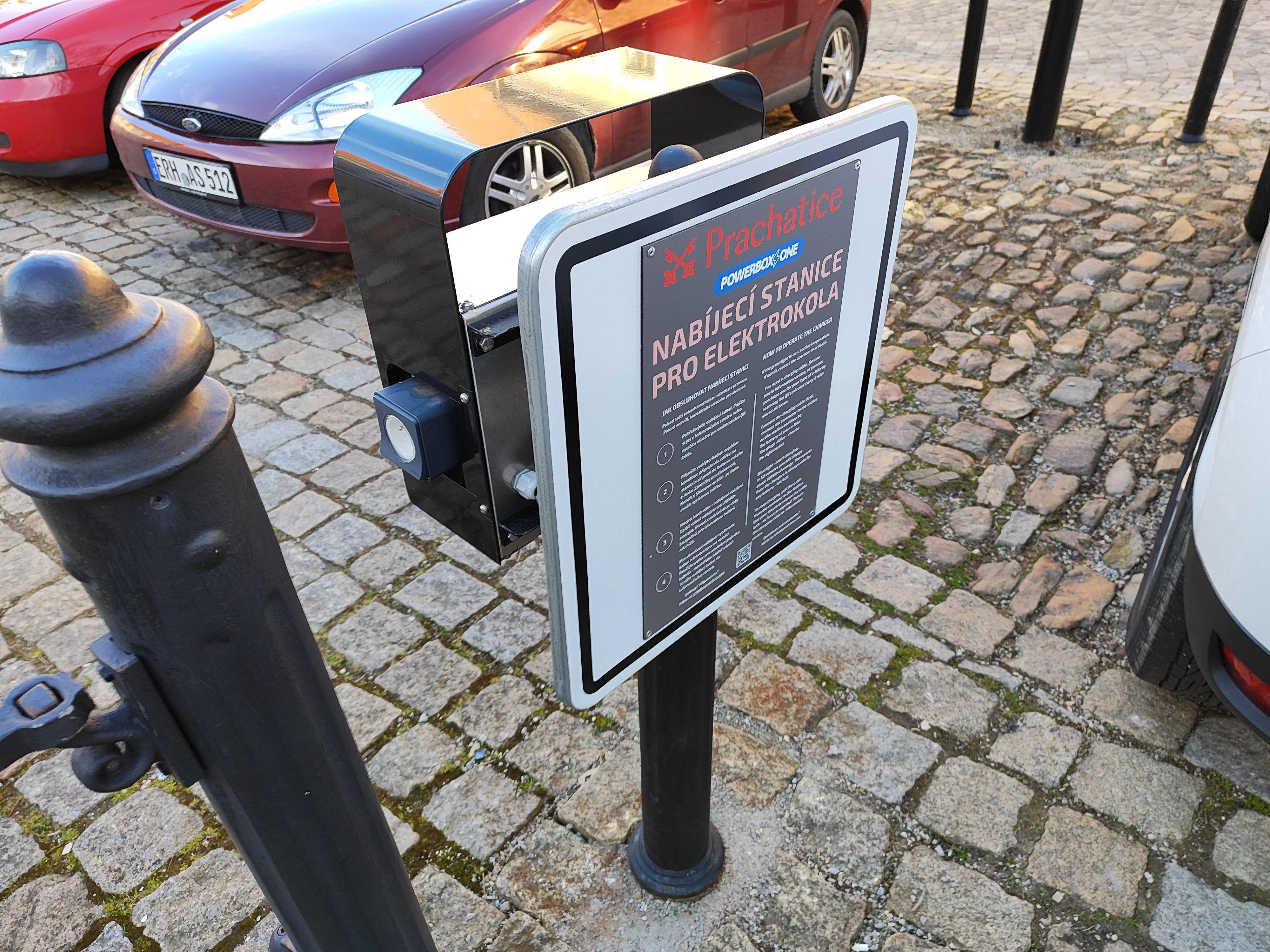 Nabíjecí stanice Město Prachatice - Velké náměstí foto 4
