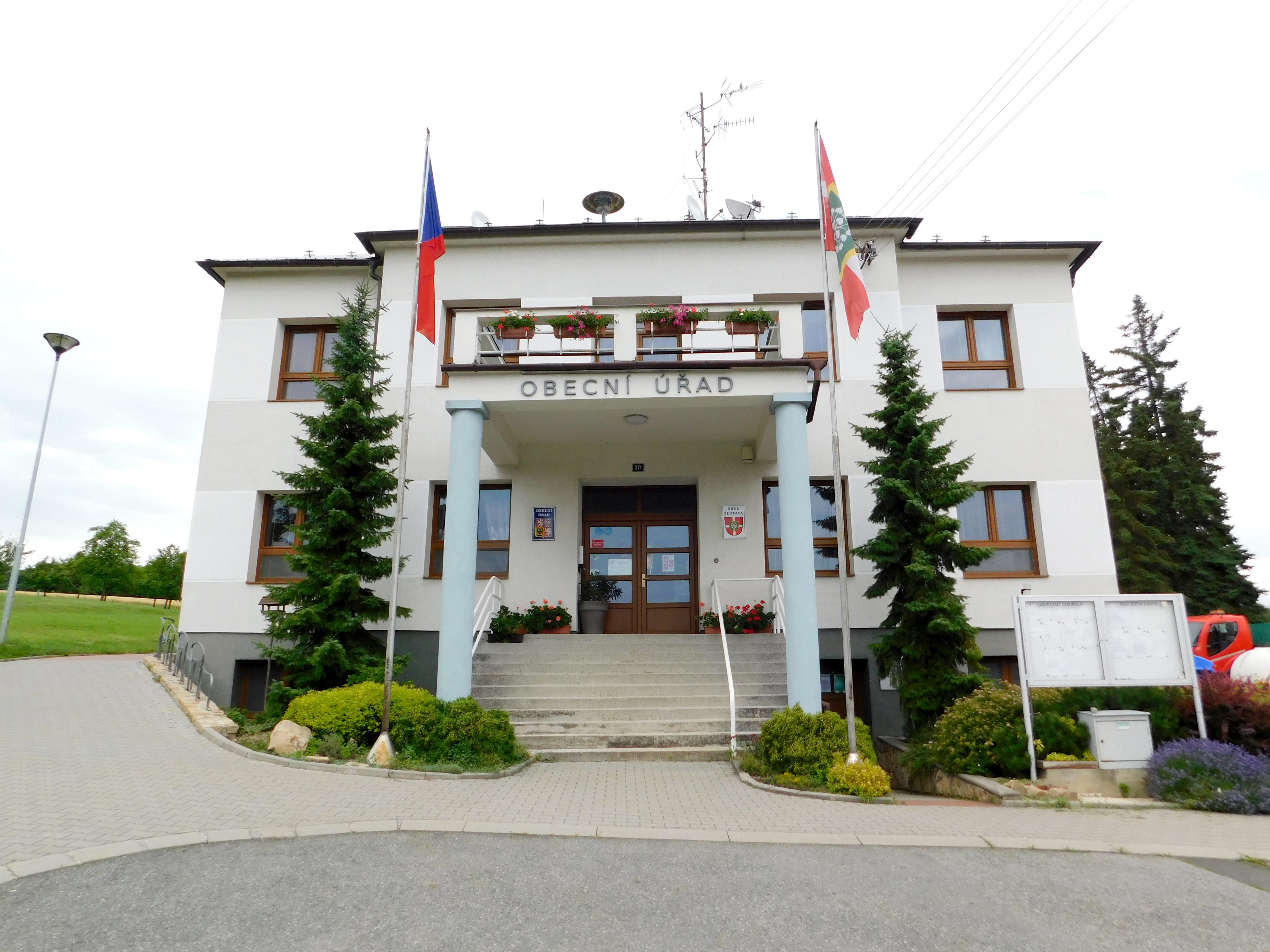 Žlutava - obecní úřad foto 3
