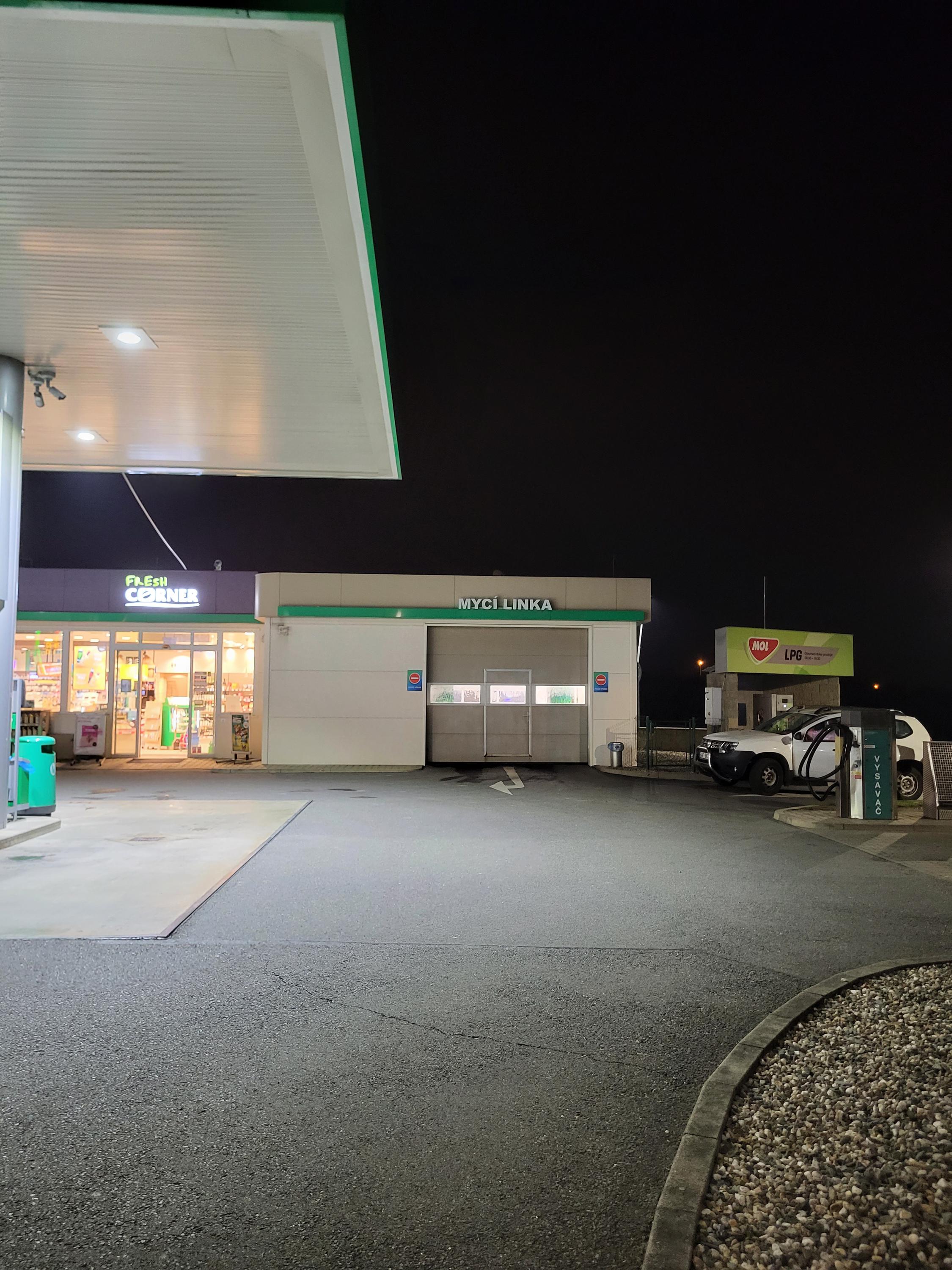 Automyčka MOL foto 6