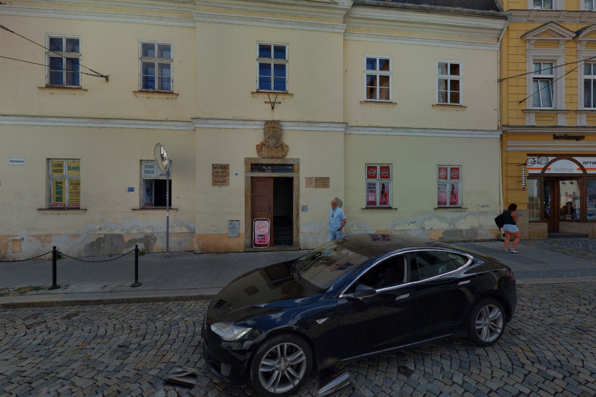 Second hand U svatého Mořice