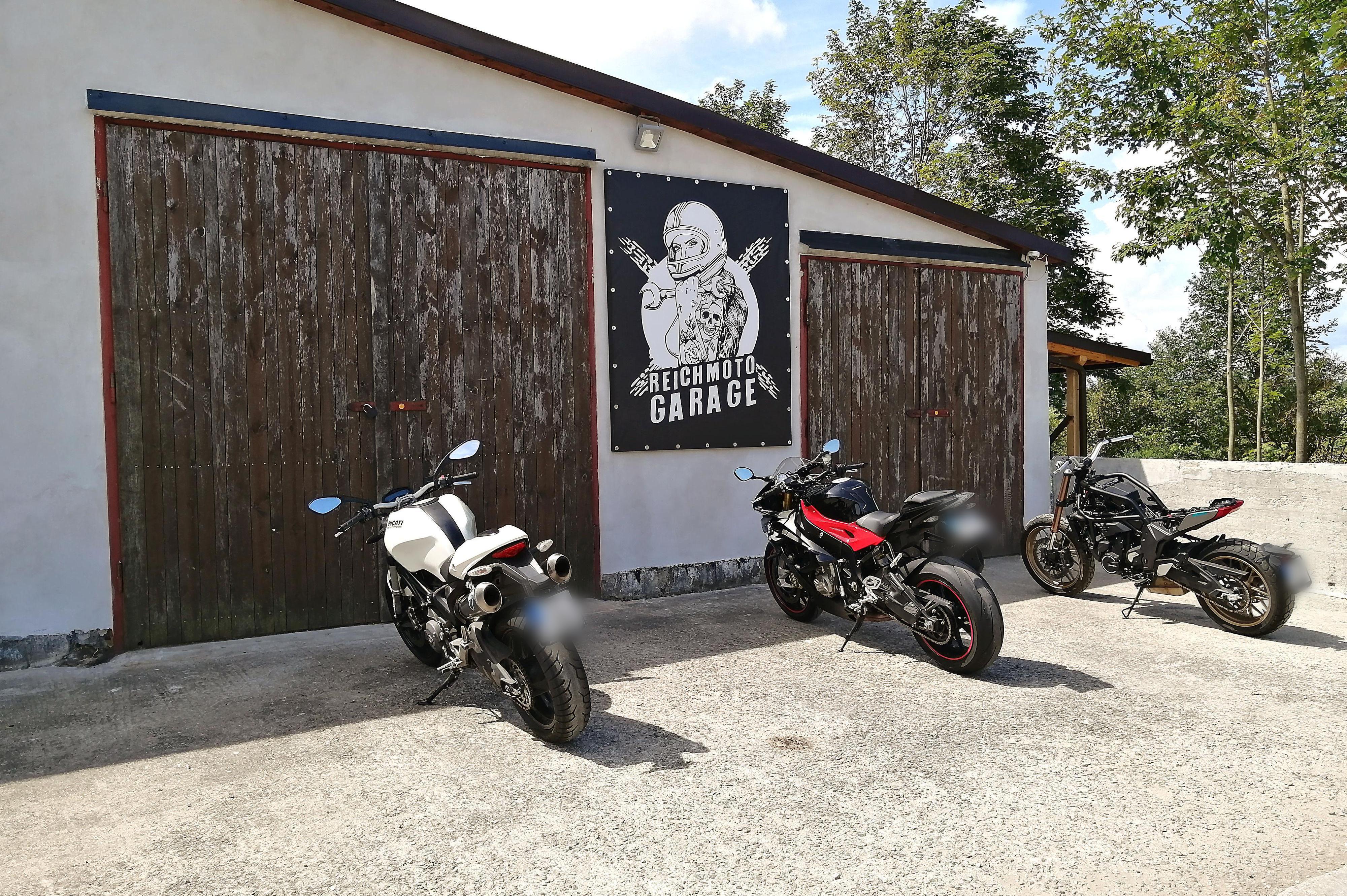 ReichMoto Garage