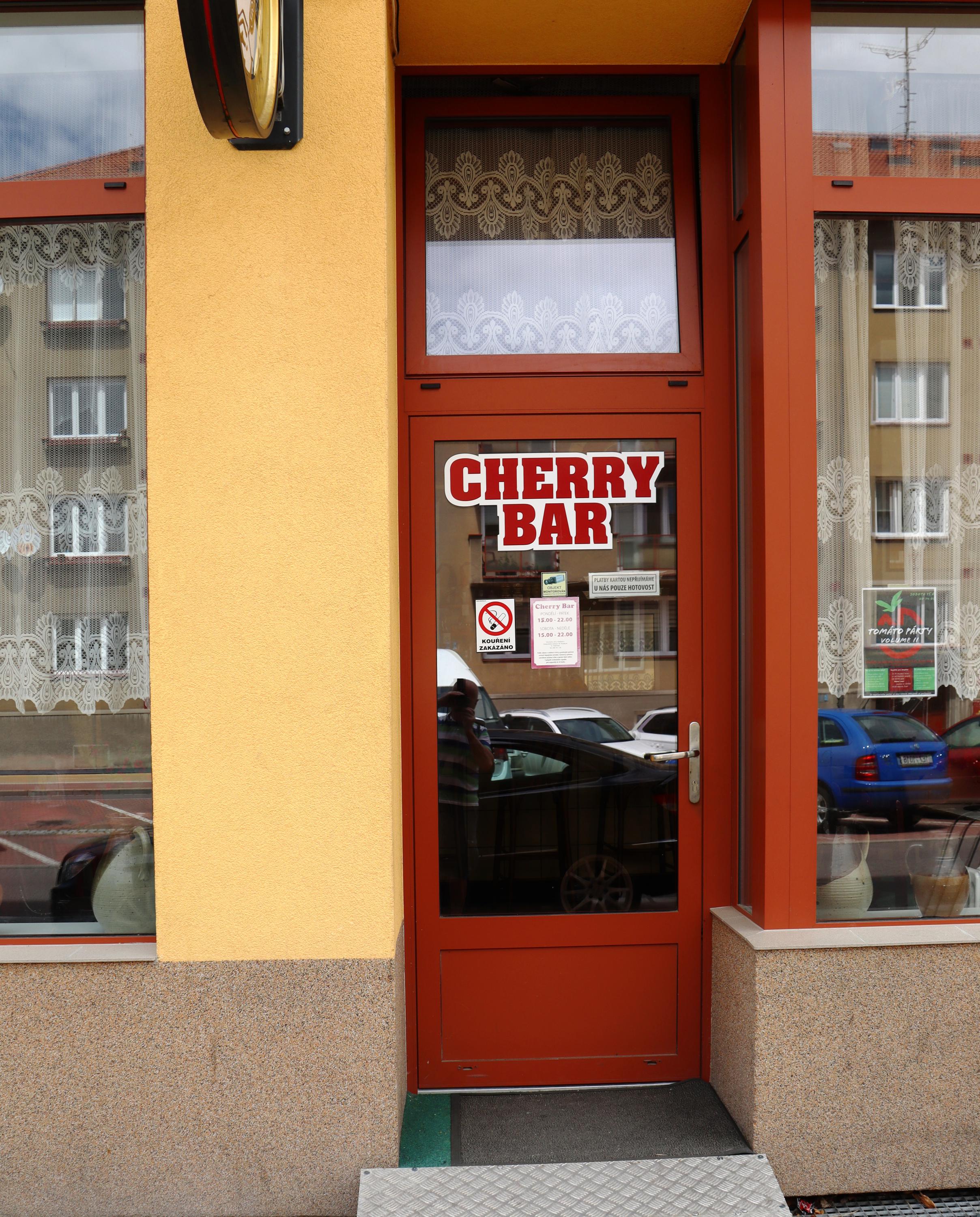 Cherry bar foto 2