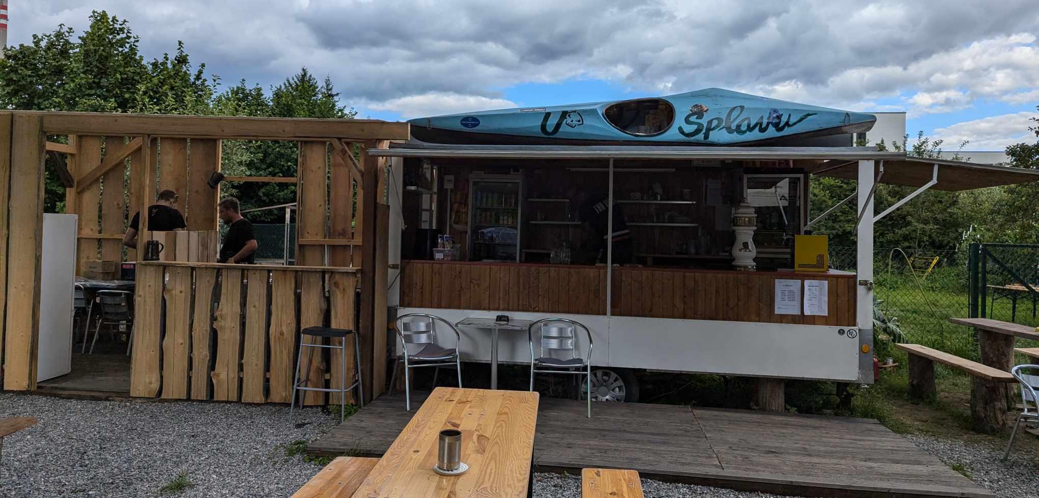 Občerstvení U splavu