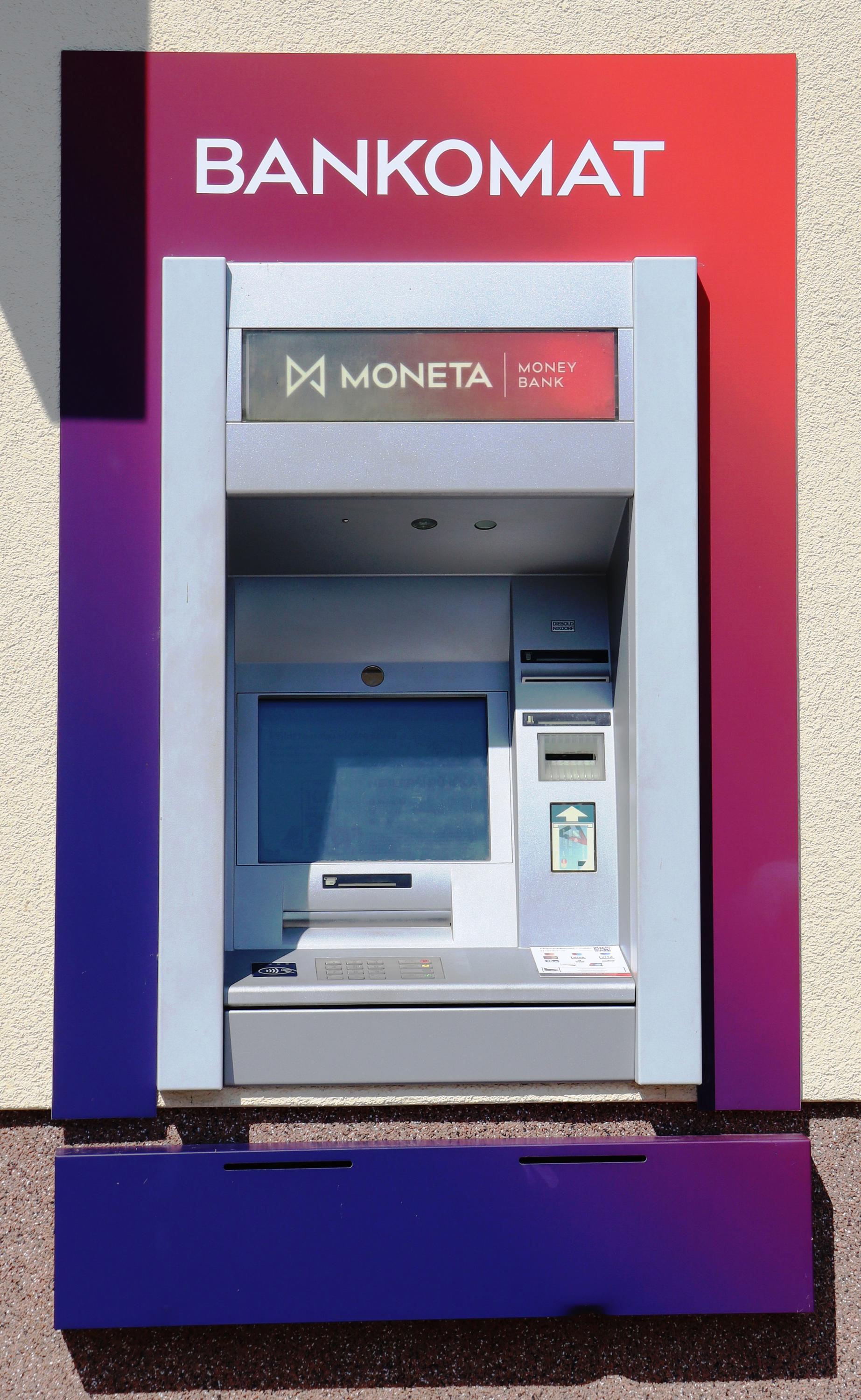 Bankomat MONETA Money Bank foto 2