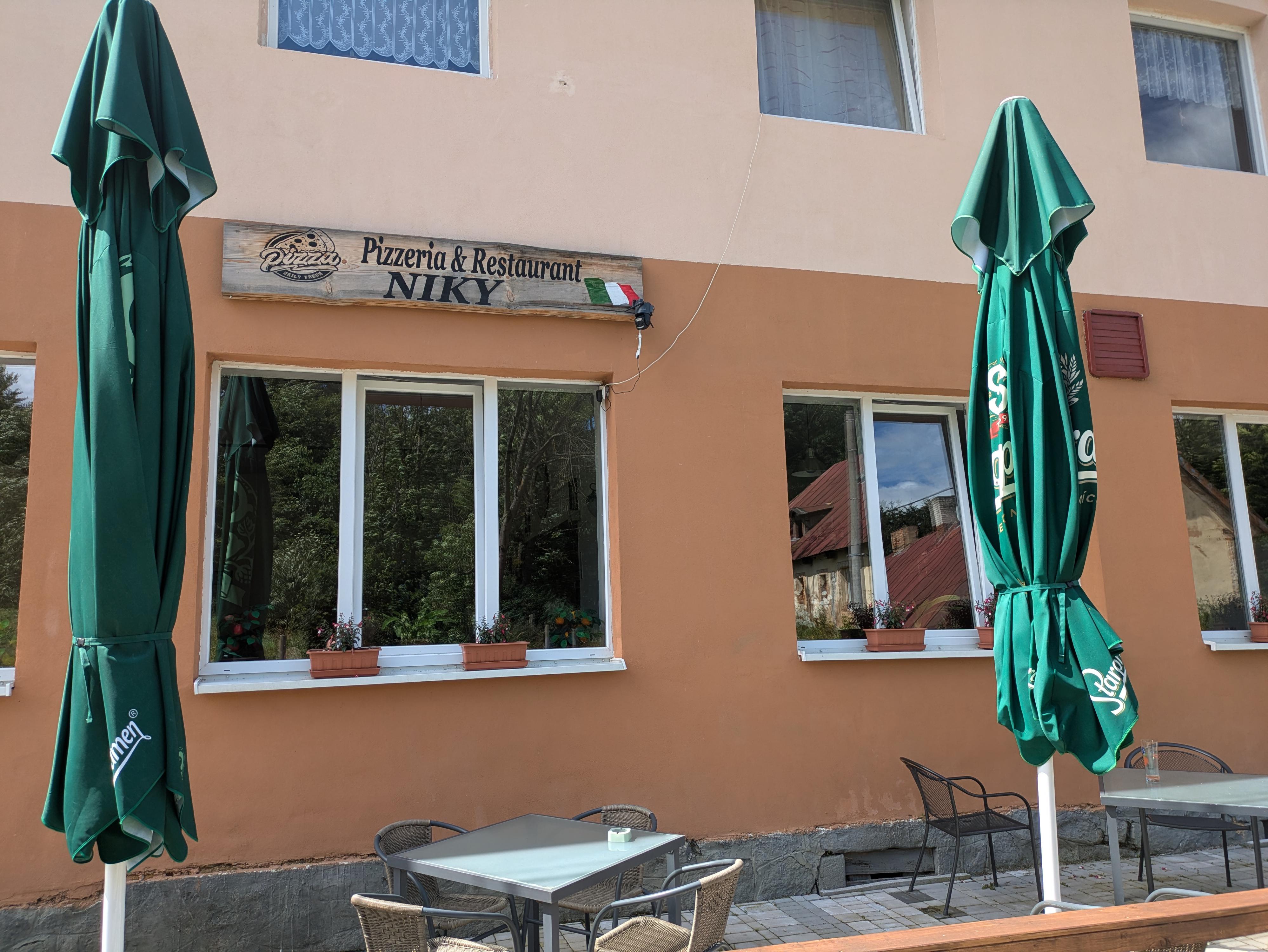 Pizzeria restaurant Niky foto 2