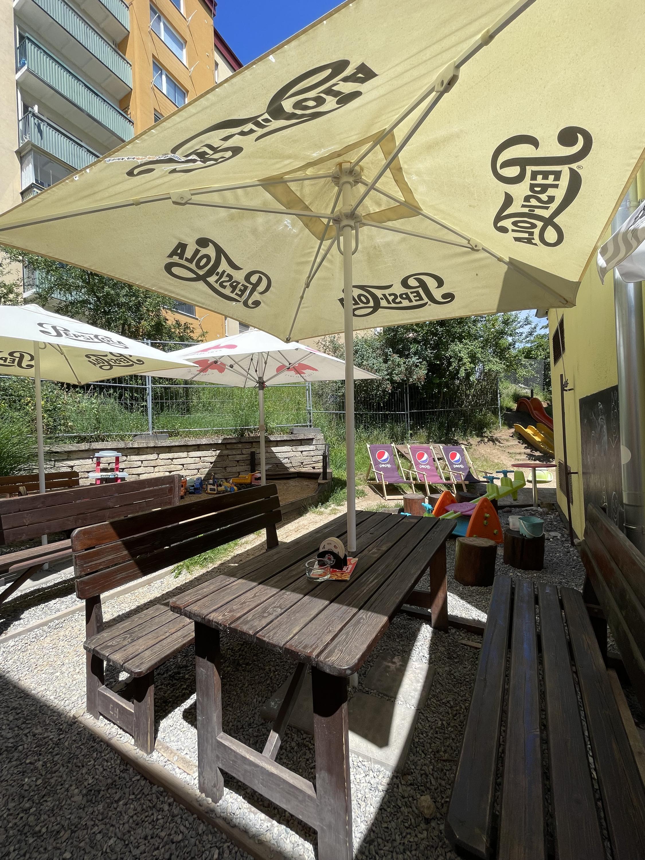 ROSSA cafe - dětská kavárna foto 2