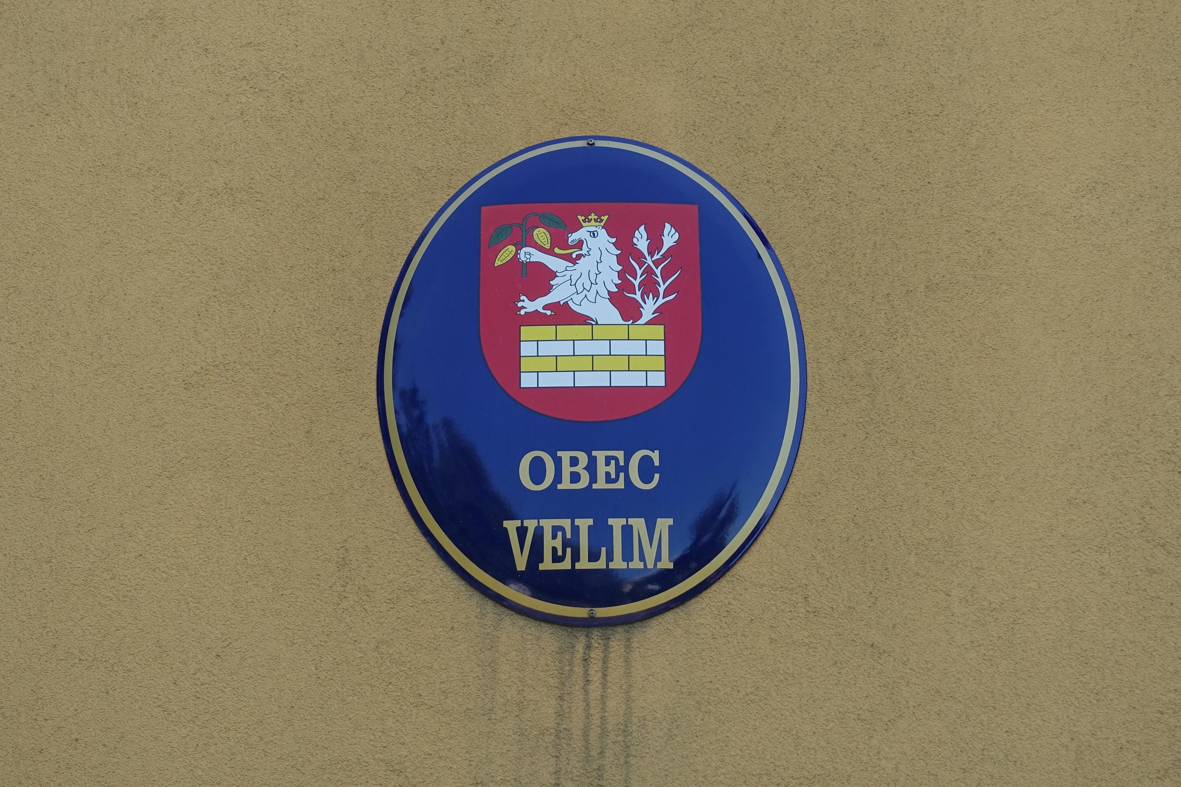 Velim - obecní úřad foto 2