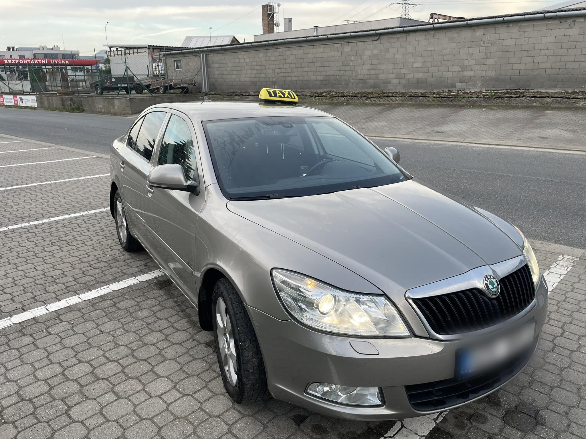 Express Taxi UH foto 4