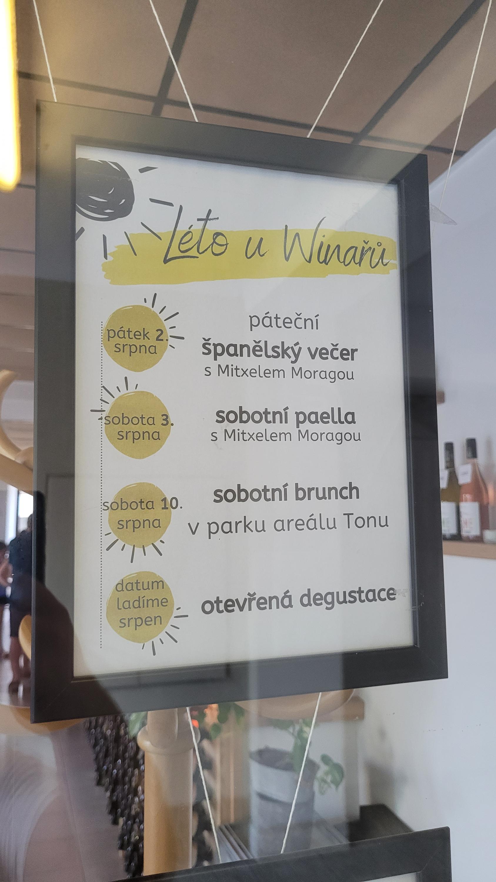 Winaři víno a tapas foto 6