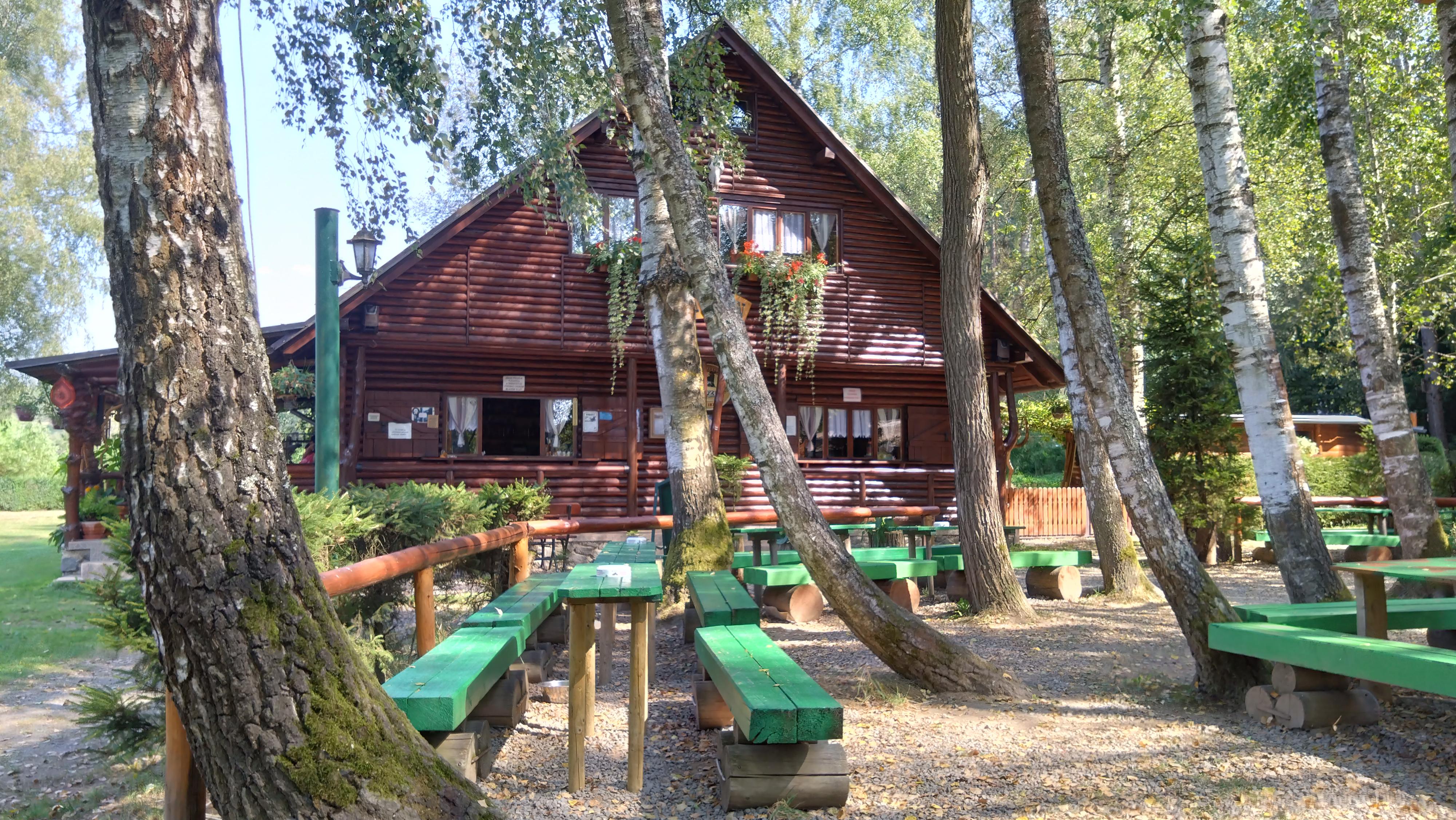 Občerstvení SALOON foto 2