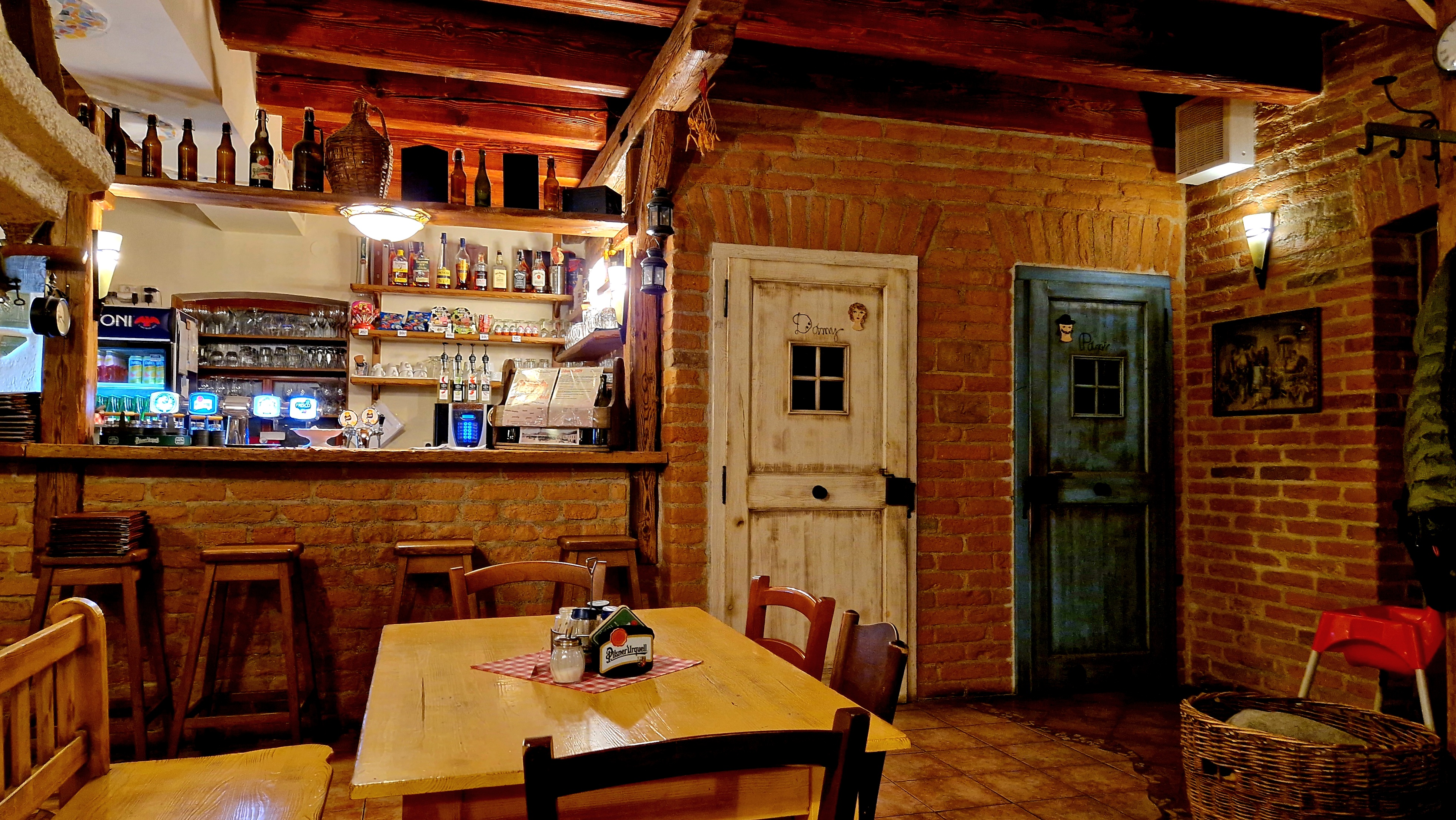 Hradební Restaurace foto 2