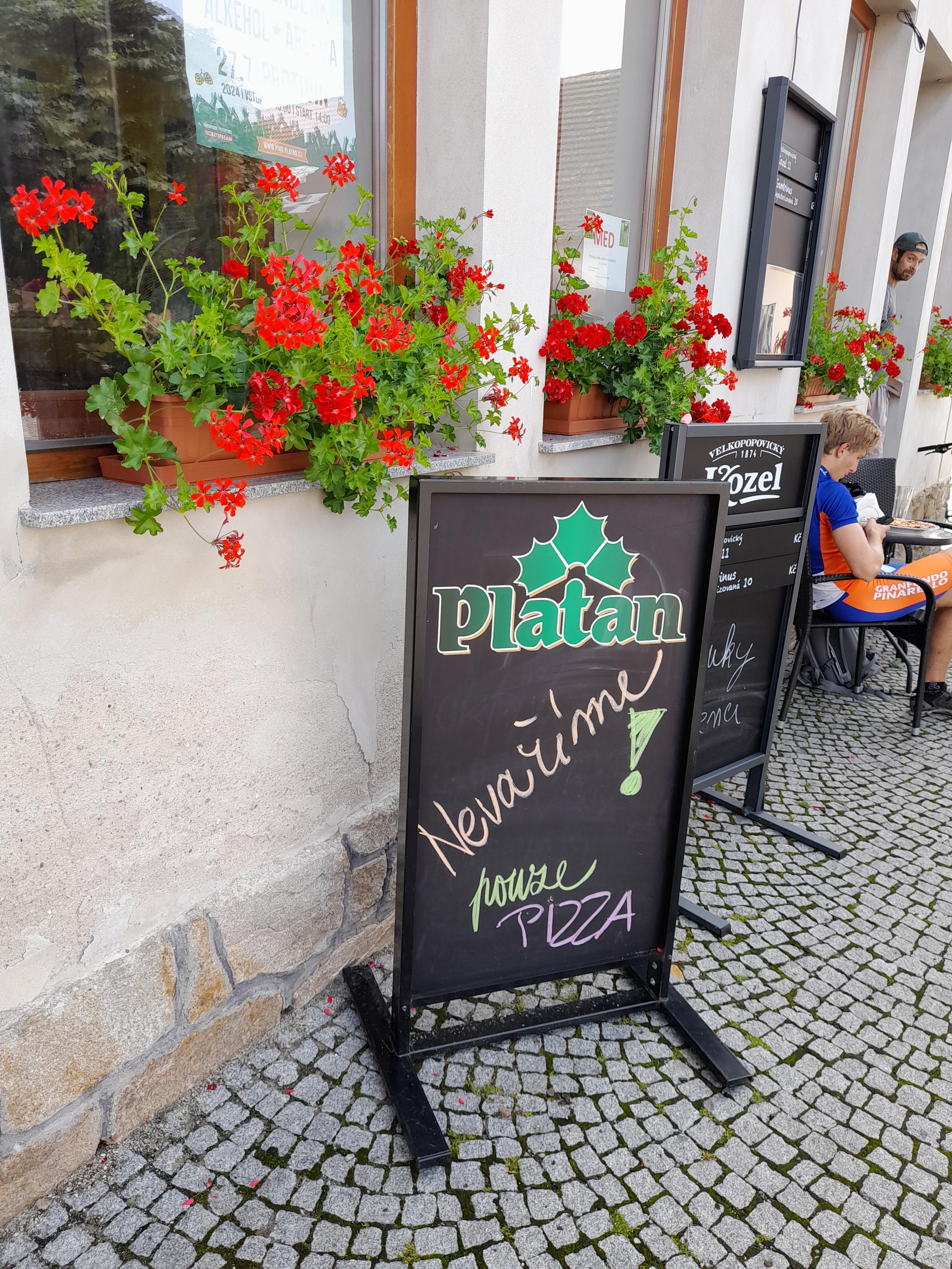 Bufet - Restaurace U Kubíčků foto 2