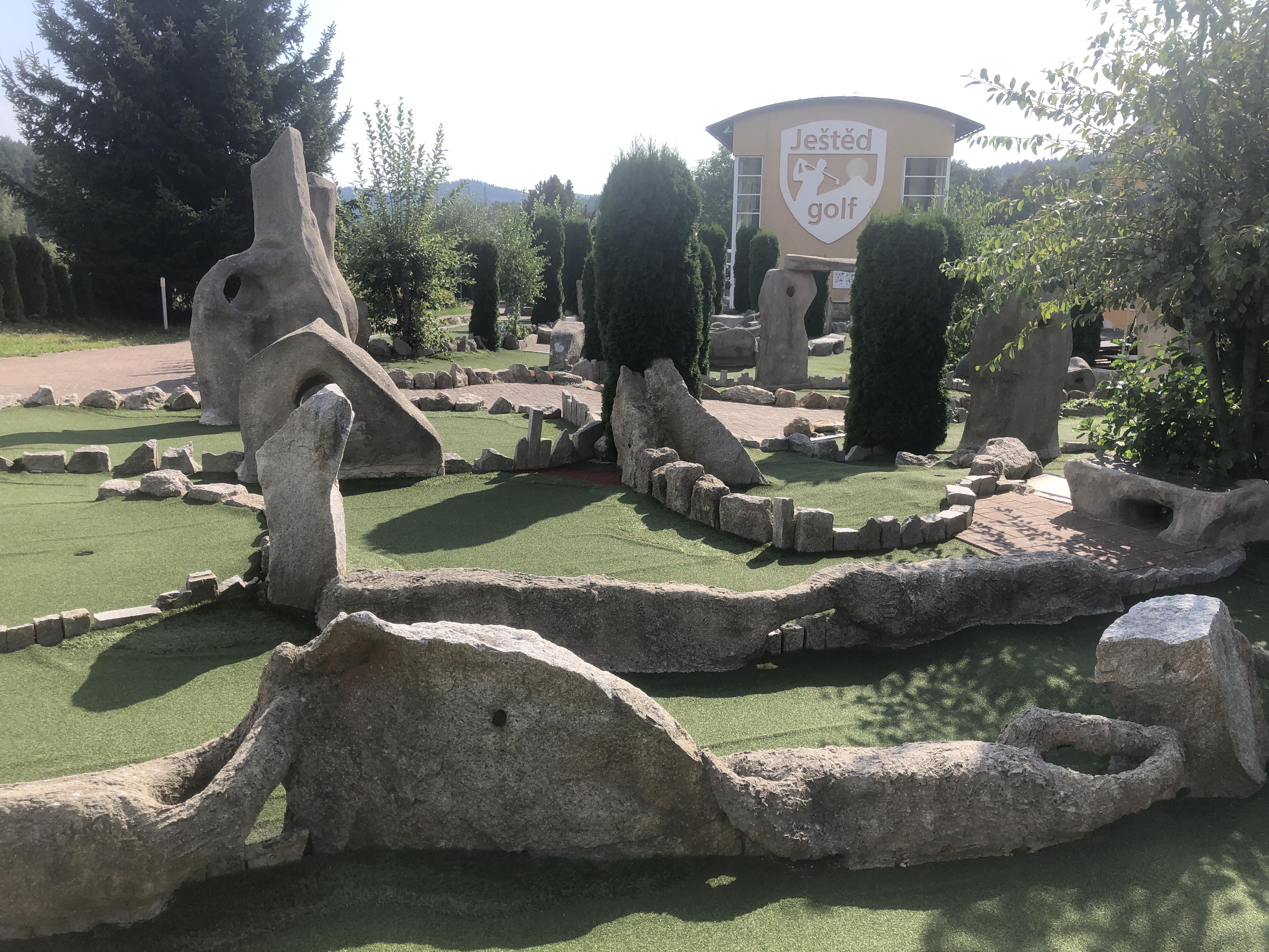 Adventure golf Ještěd foto 4