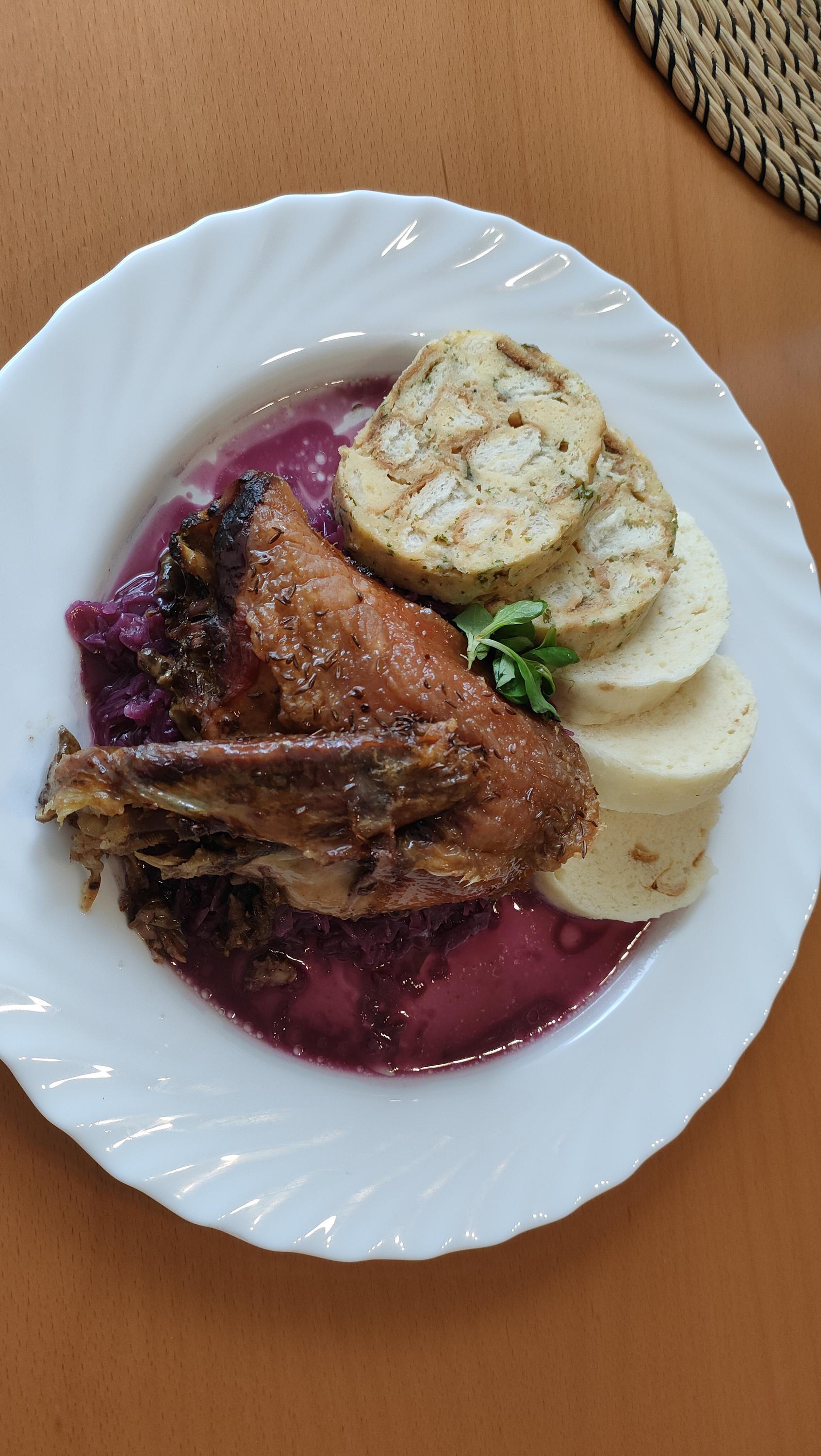 Školní restaurace "Sv. Rafael" foto 6