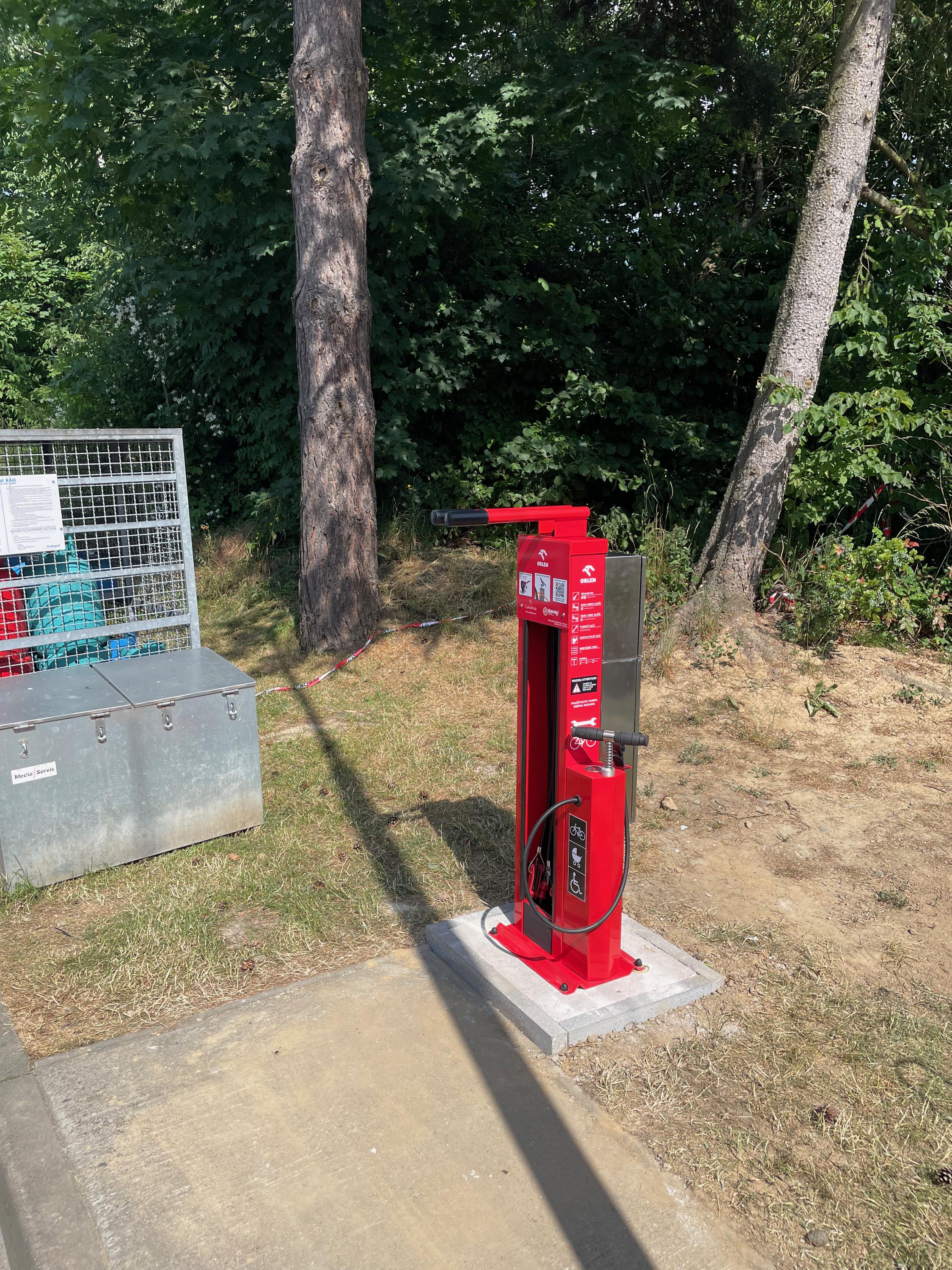 Nabíjecí stanice ČS ORLEN Rožnov pod Radhoštěm foto 2