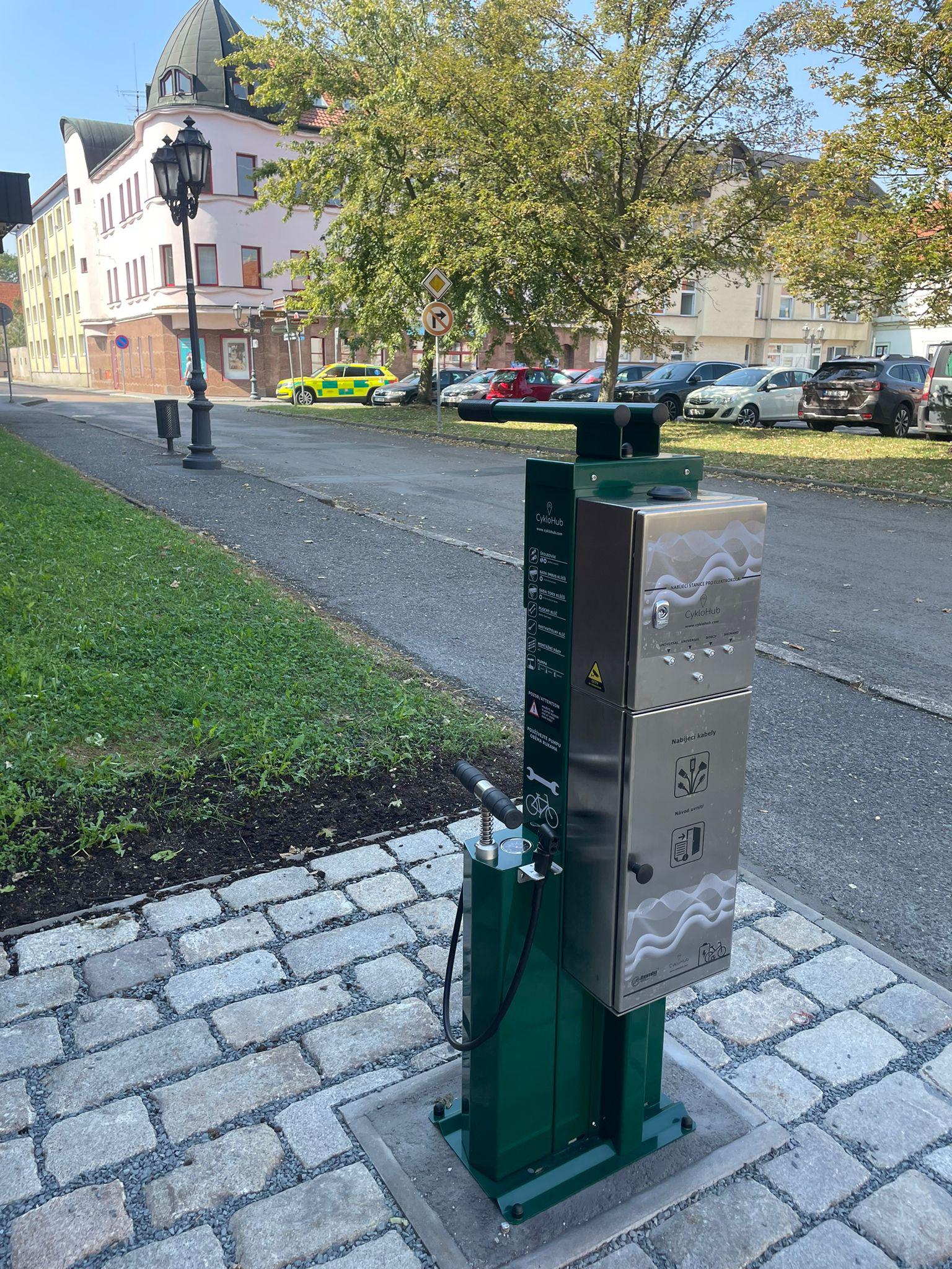 Dobíjecí stanice pro elektrokola foto 4