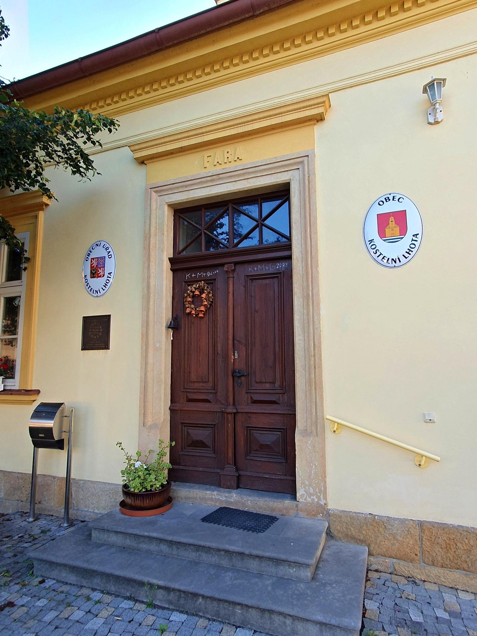 Kostelní Lhota - obecní úřad foto 5