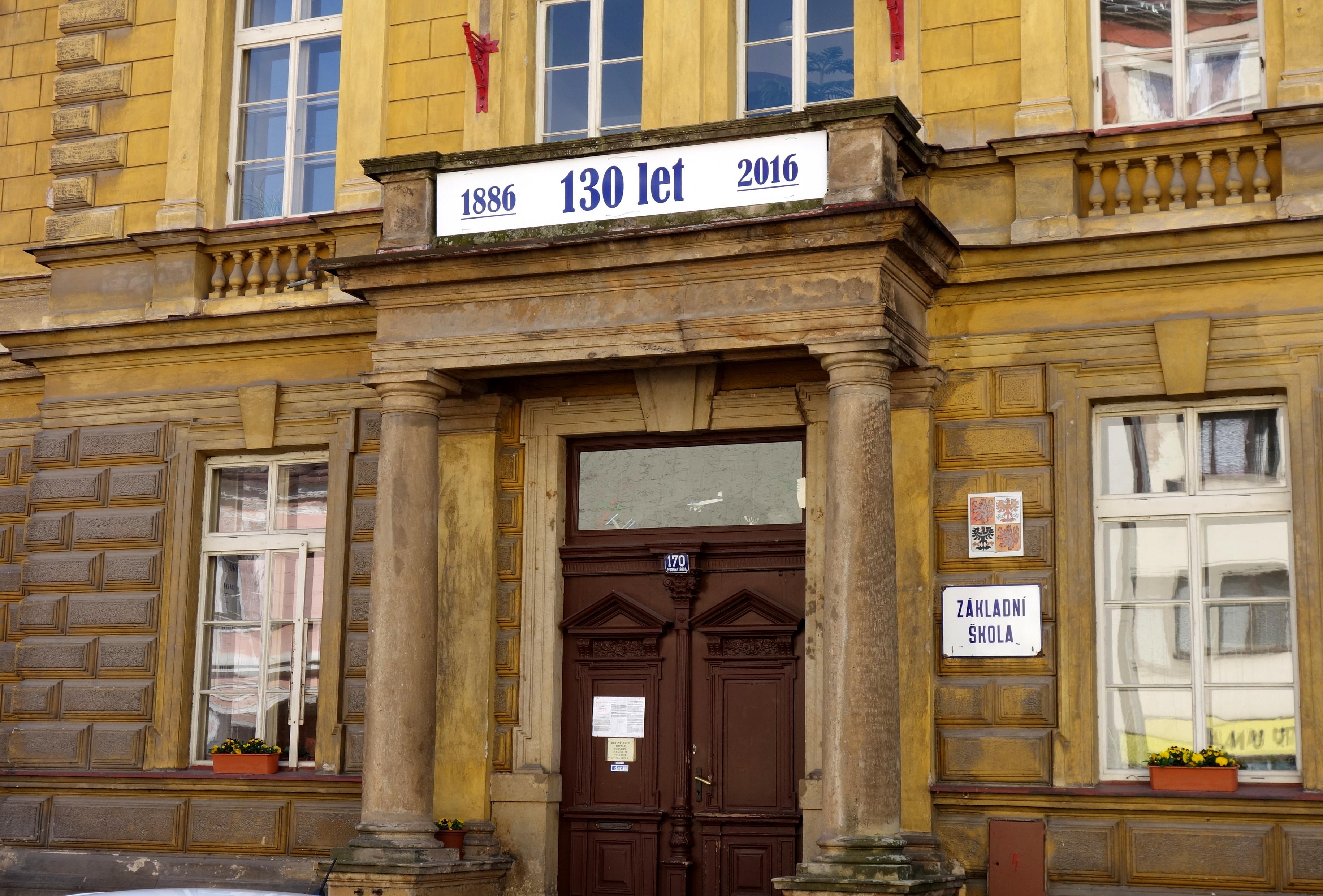 ZŠ Jičín, Husova foto 4