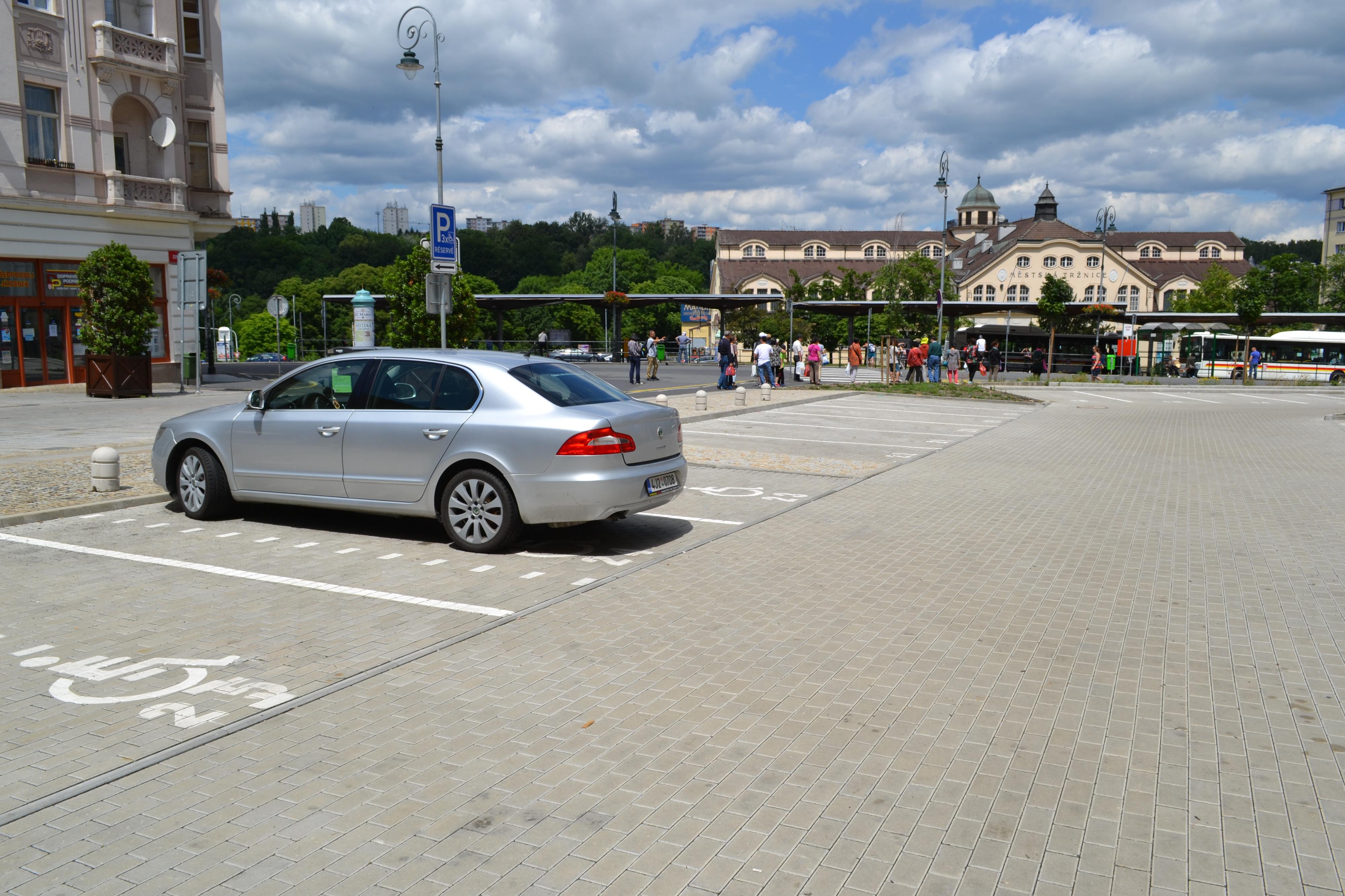 Nabíjecí stanice elektromobilů - Grandhotel AMBASSADOR foto 2
