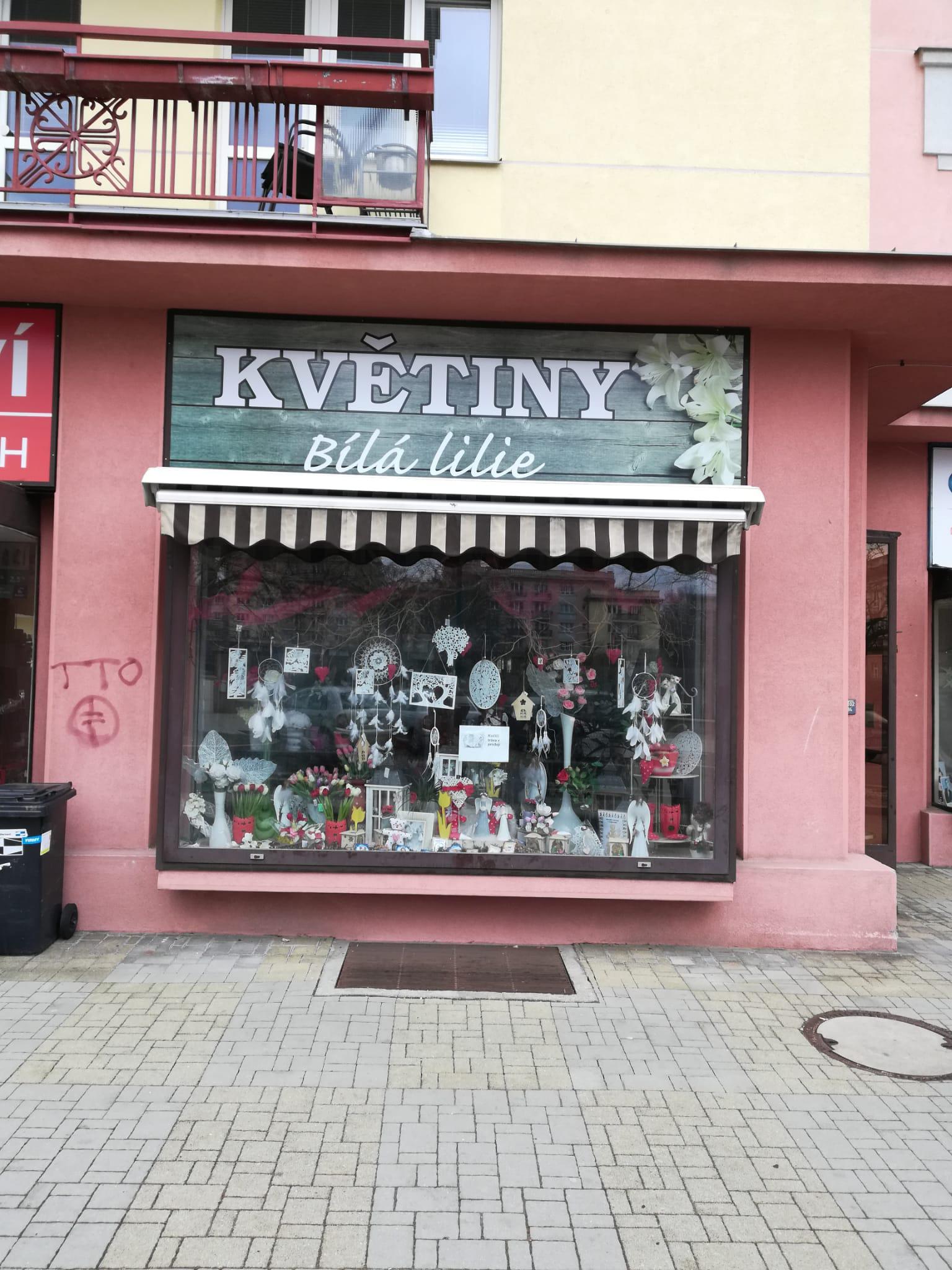 Květiny Bílá Lilie foto 3