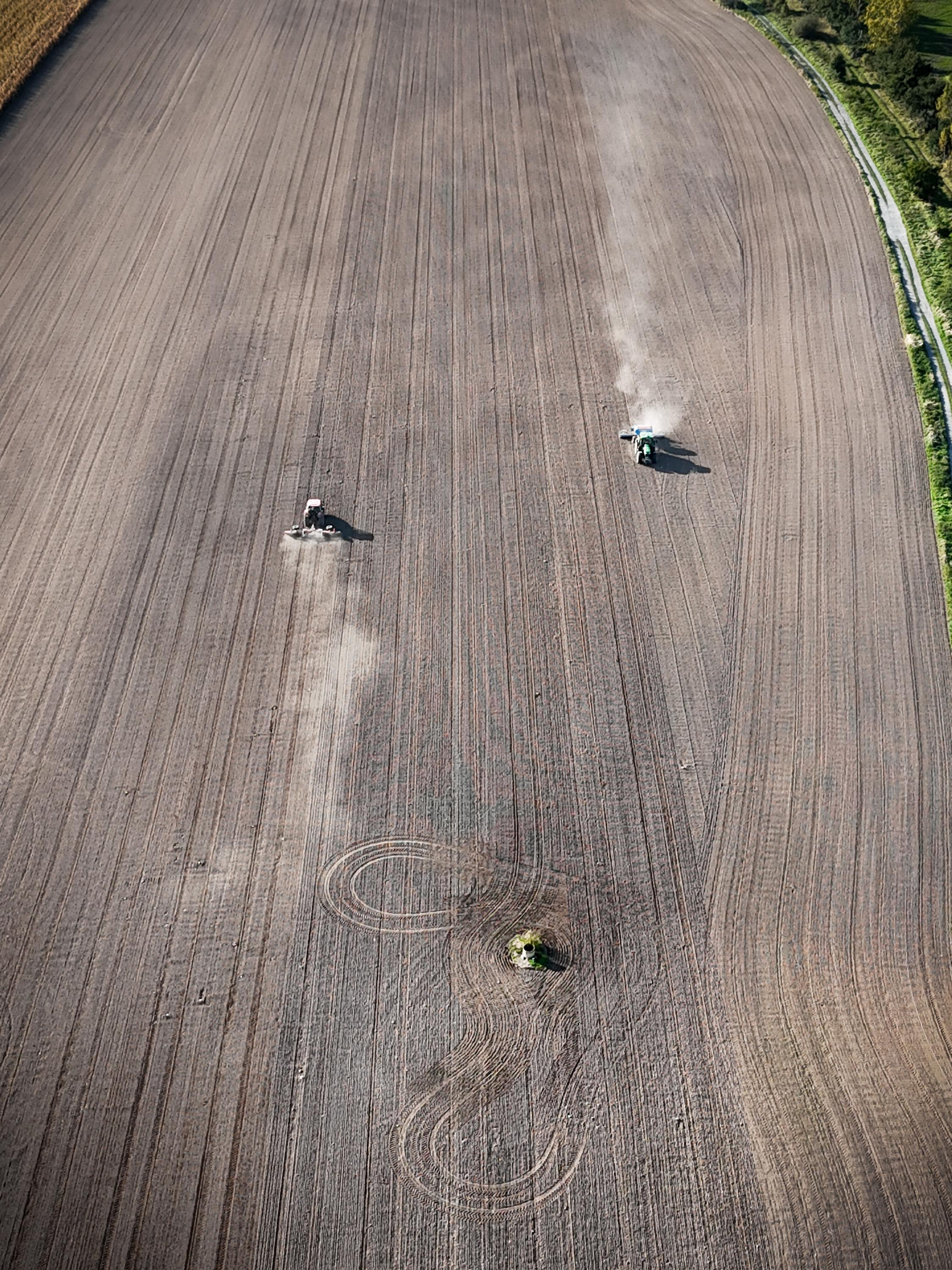 Zemědělské družstvo "Agroholding" se sídlem v Bernarticích foto 2