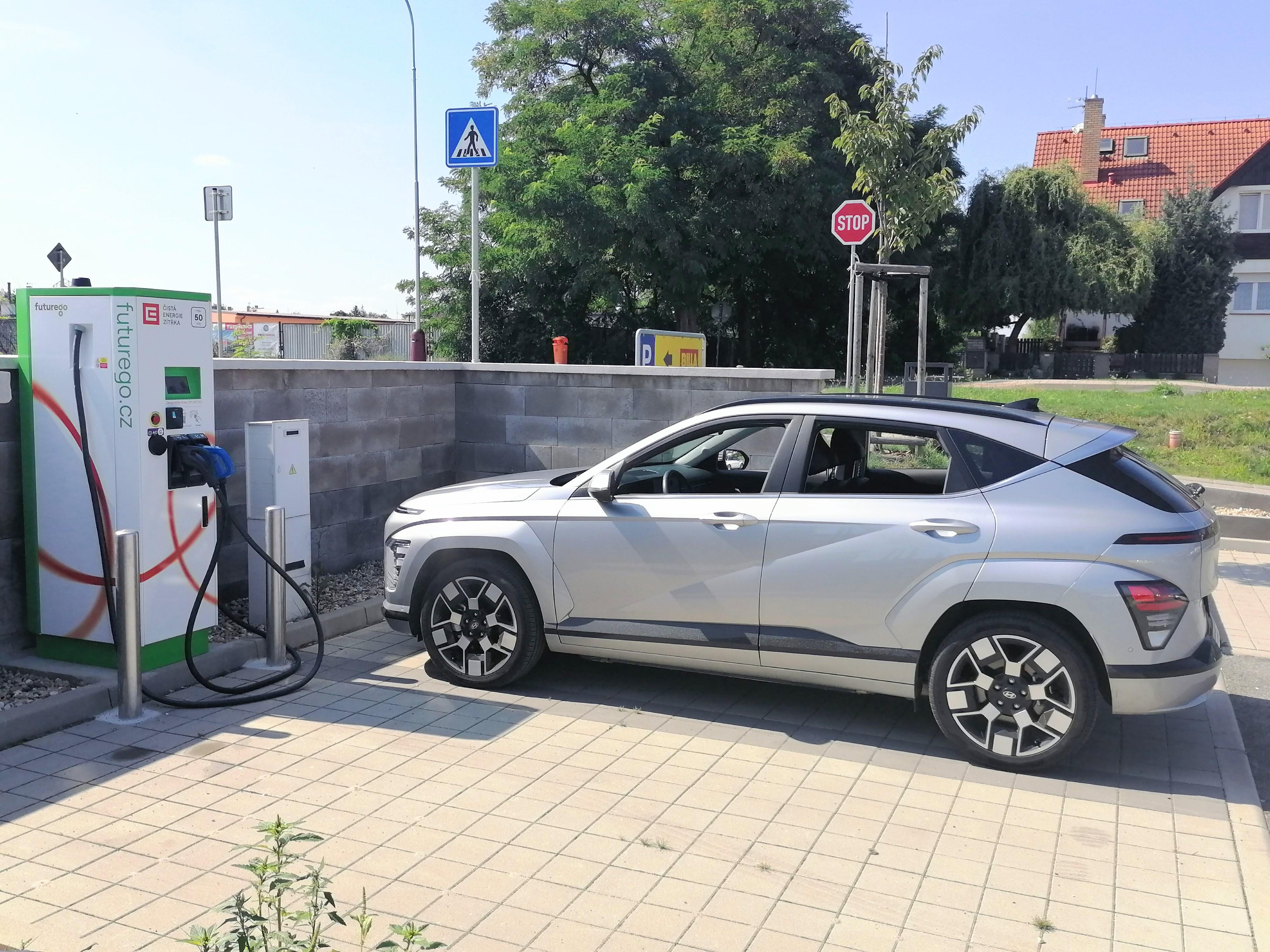 Nabíjecí stanice ČEZ