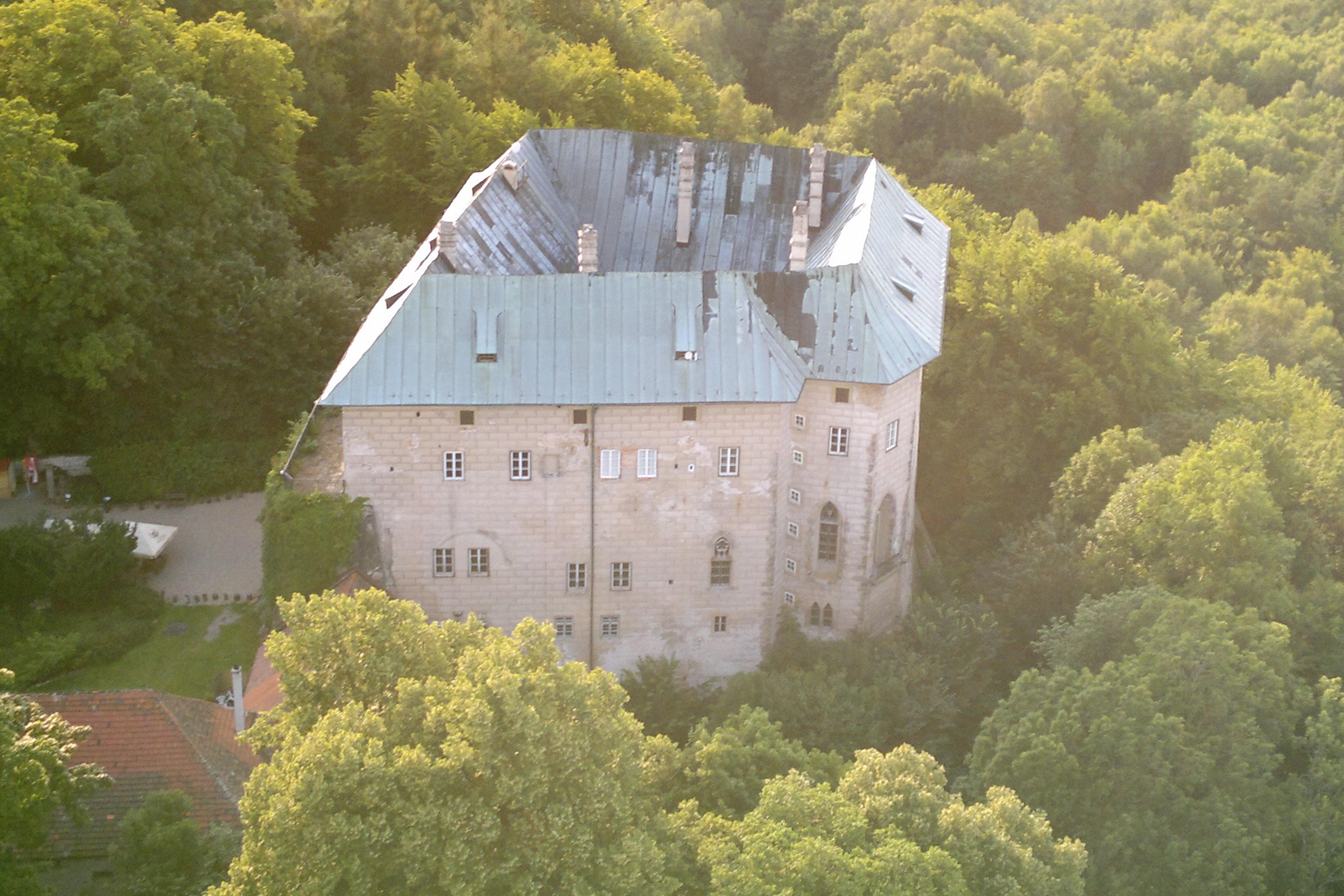 Prohlídky Hradu Houska foto 1