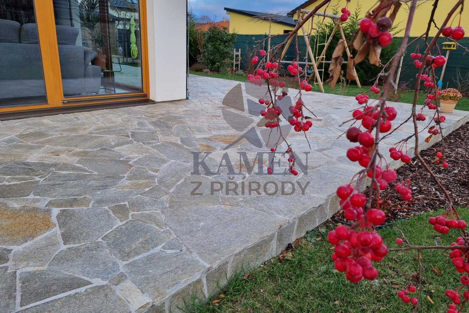 Luxusní dlažba z přírodního kamene