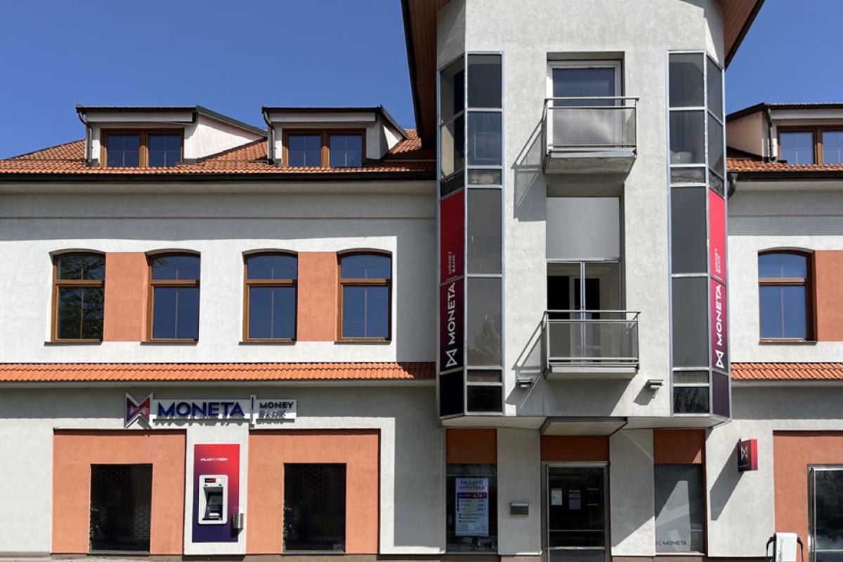 MONETA Money Bank foto 1