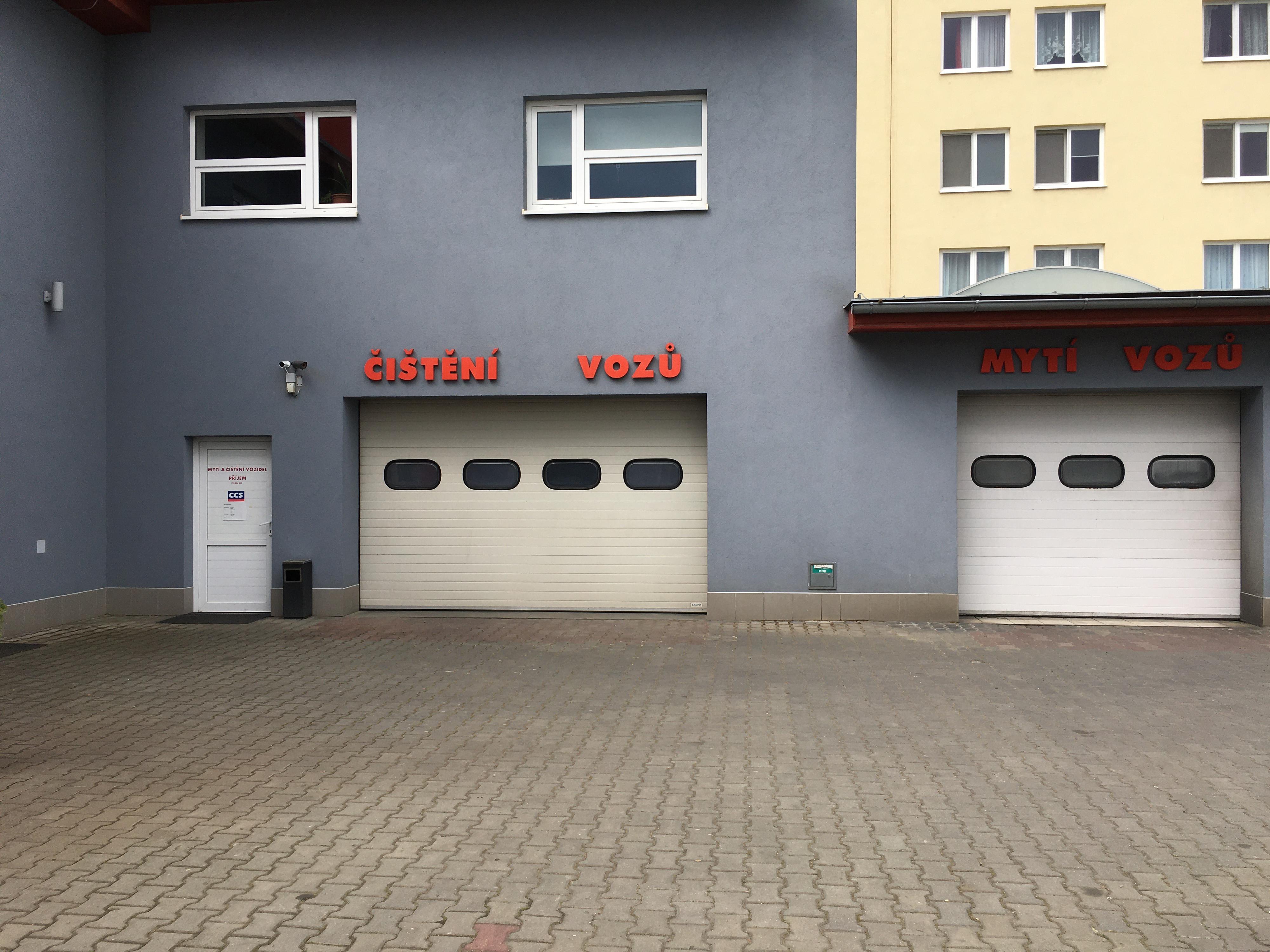 Ruční mytí aut  - Martin Klimš foto 2