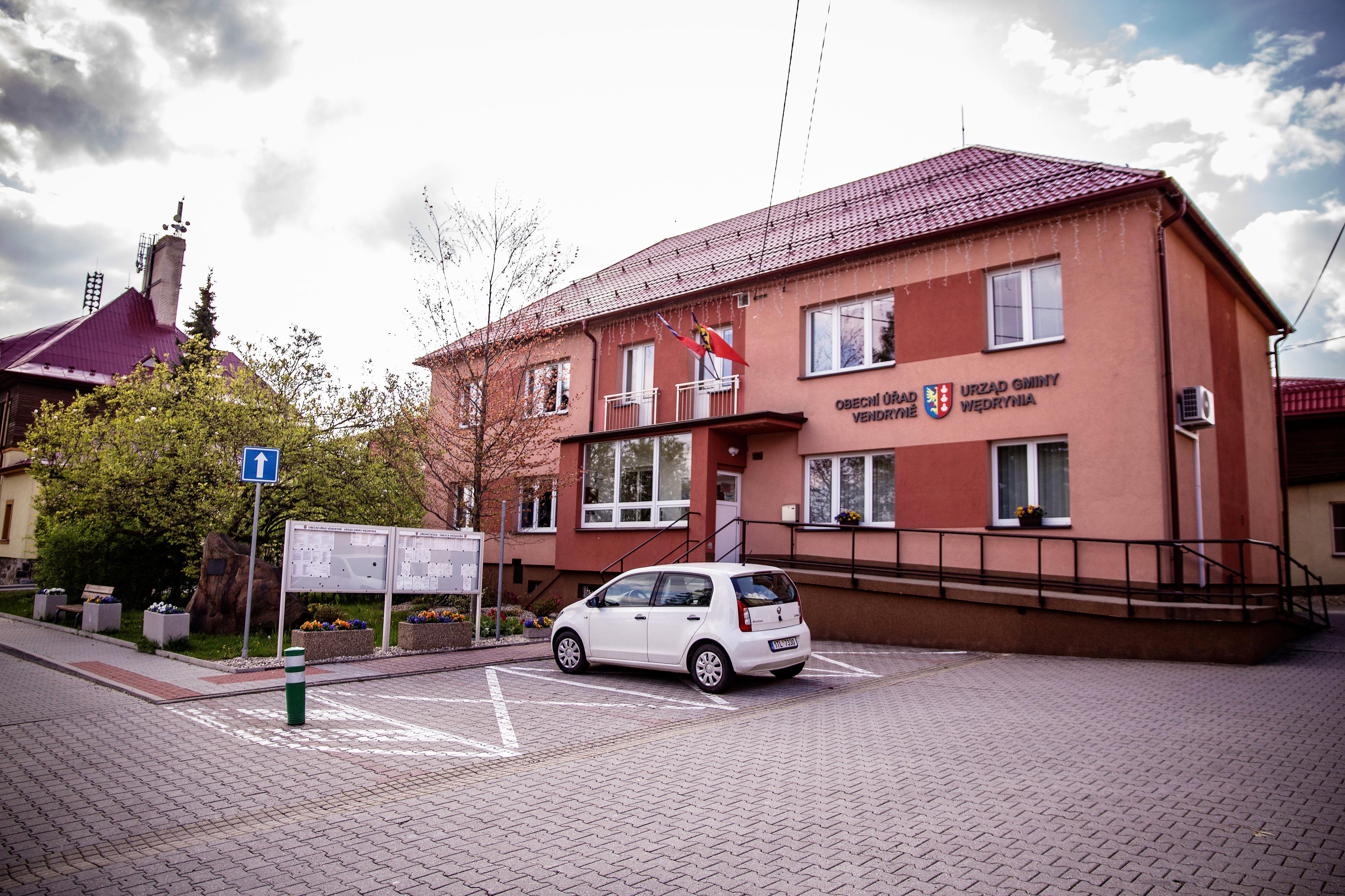 Vendryně - obecní úřad foto 2