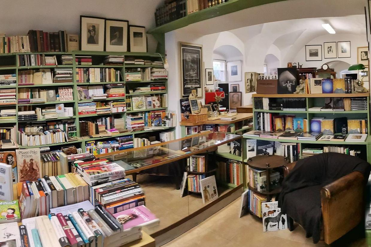 Antikvariat - Adriana Müllerová