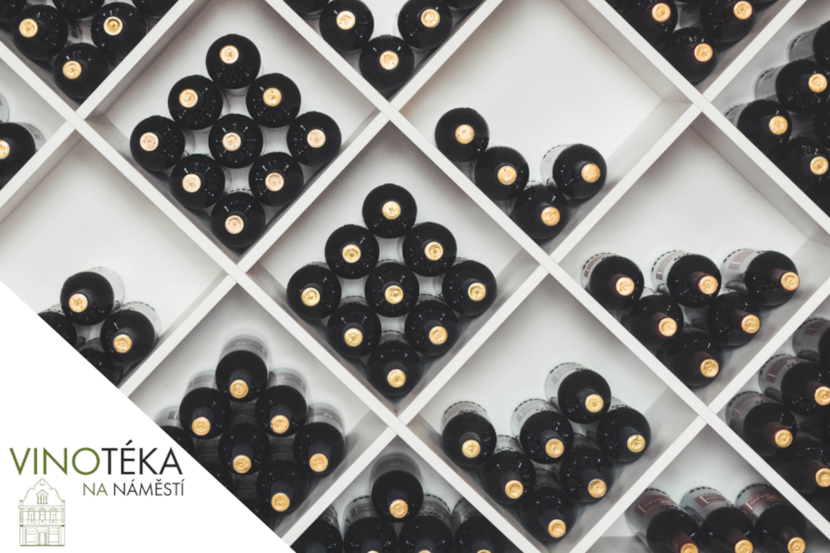 Vinotéka na náměstí