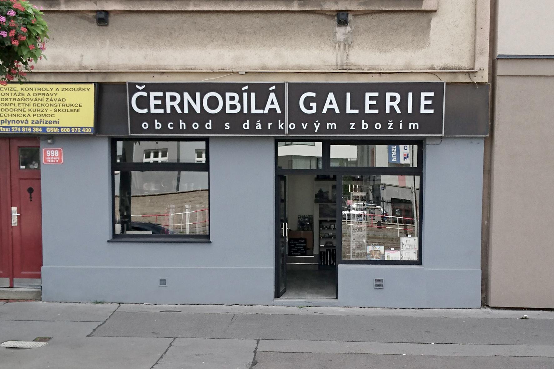 Černobílá galerie