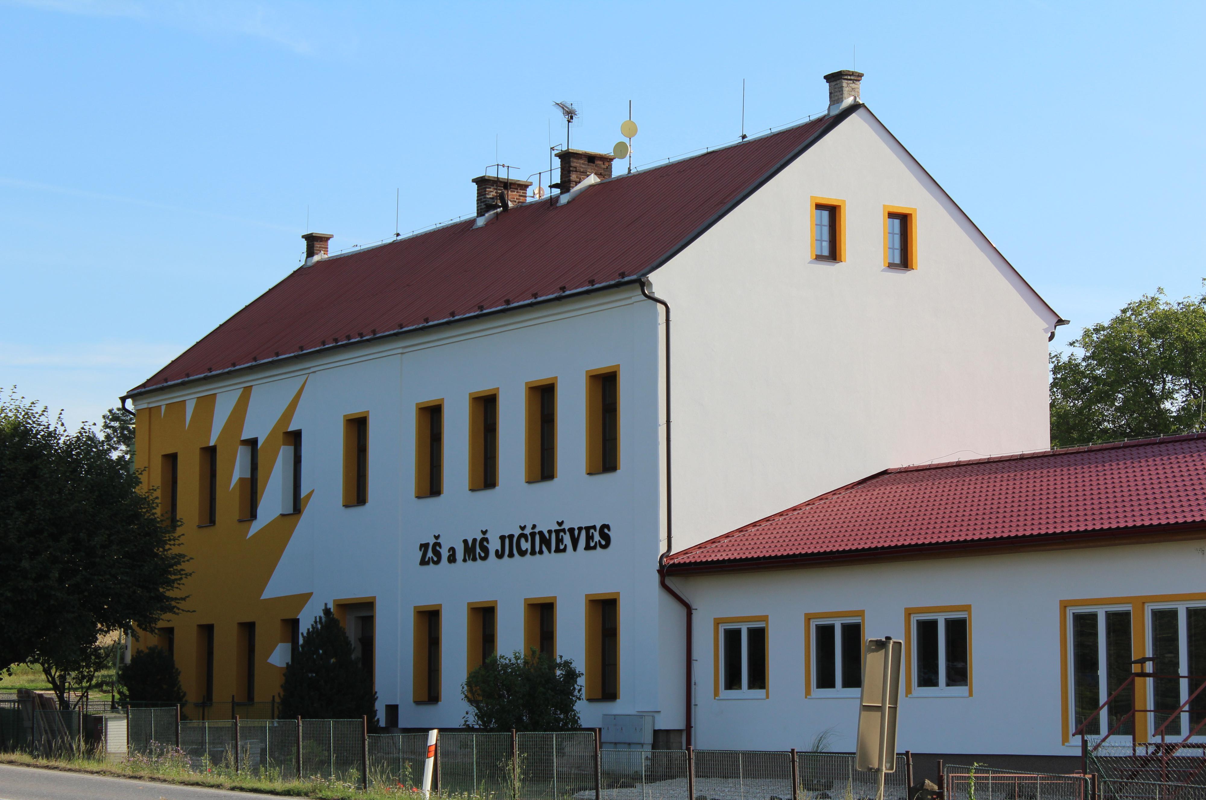 Základní škola a Mateřská škola, Jičíněves
