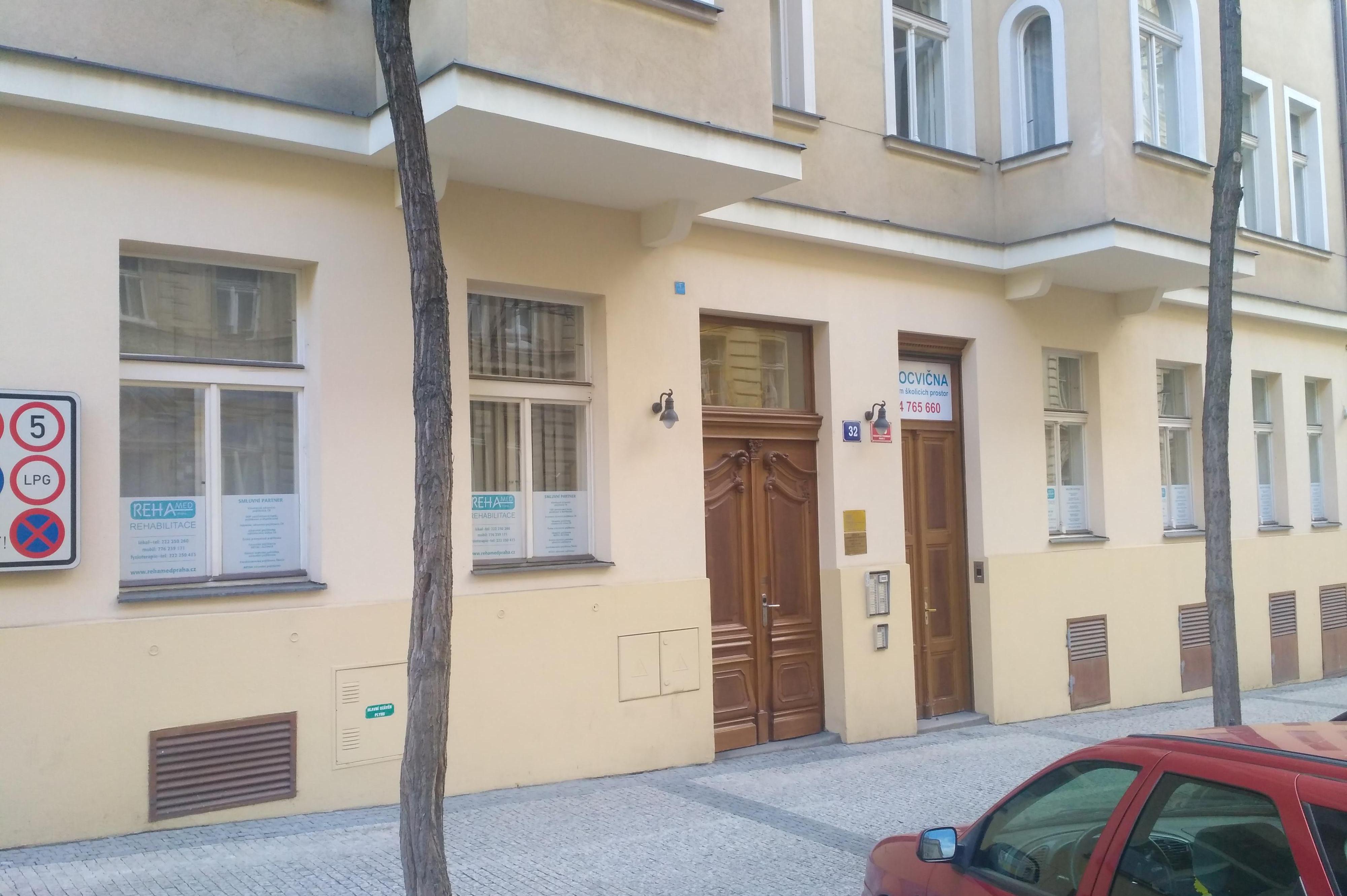 REHAMED PRAHA s.r.o.