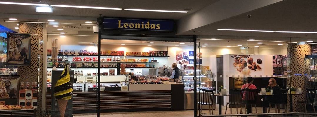Pralinky Leonidas kavárna