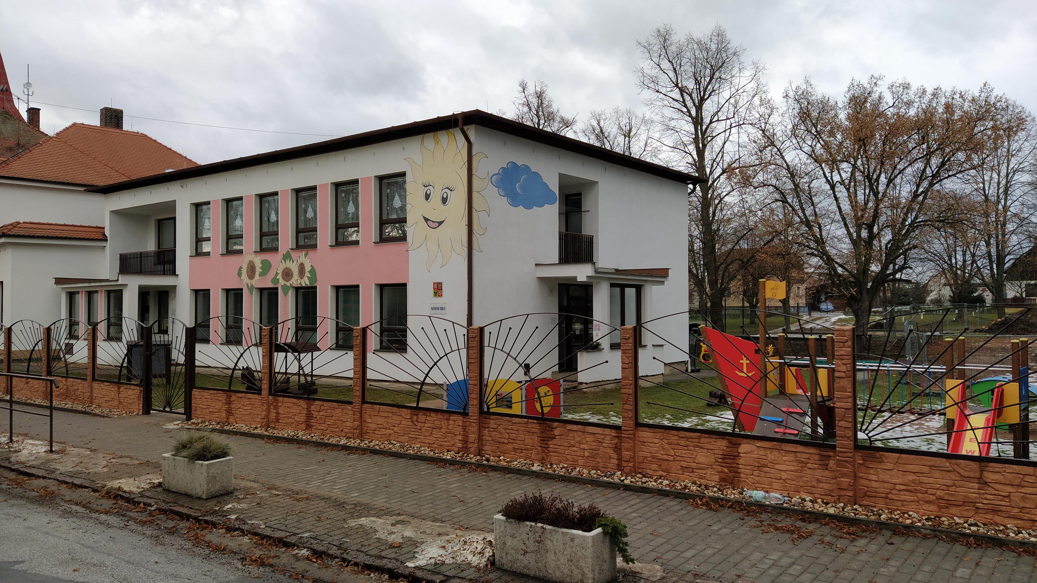 Mateřská škola Nepolisy foto 2