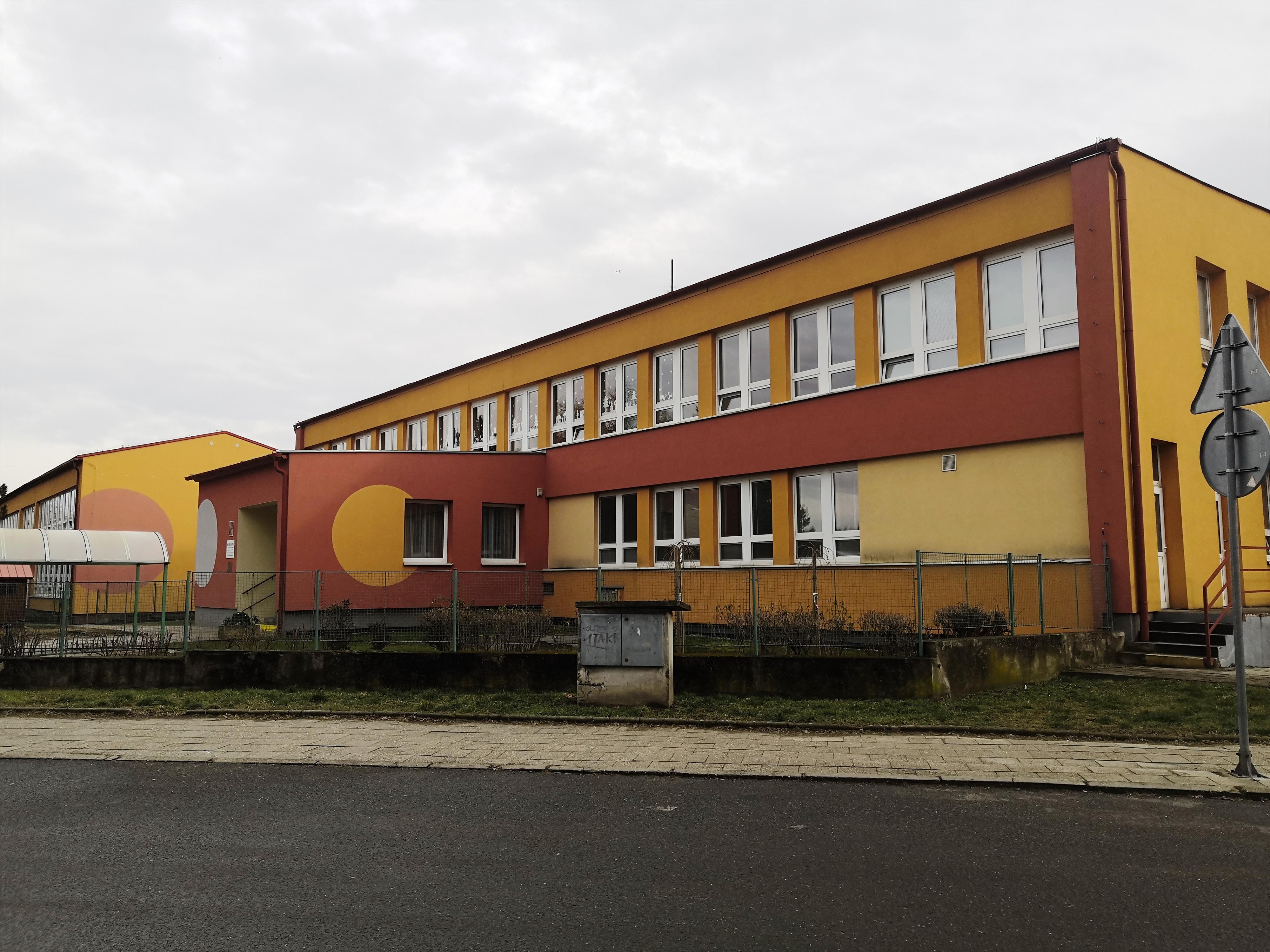 MATEŘSKÁ ŠKOLA, ul. Eduarda Světlíka, Hulín, příspěvková organizace