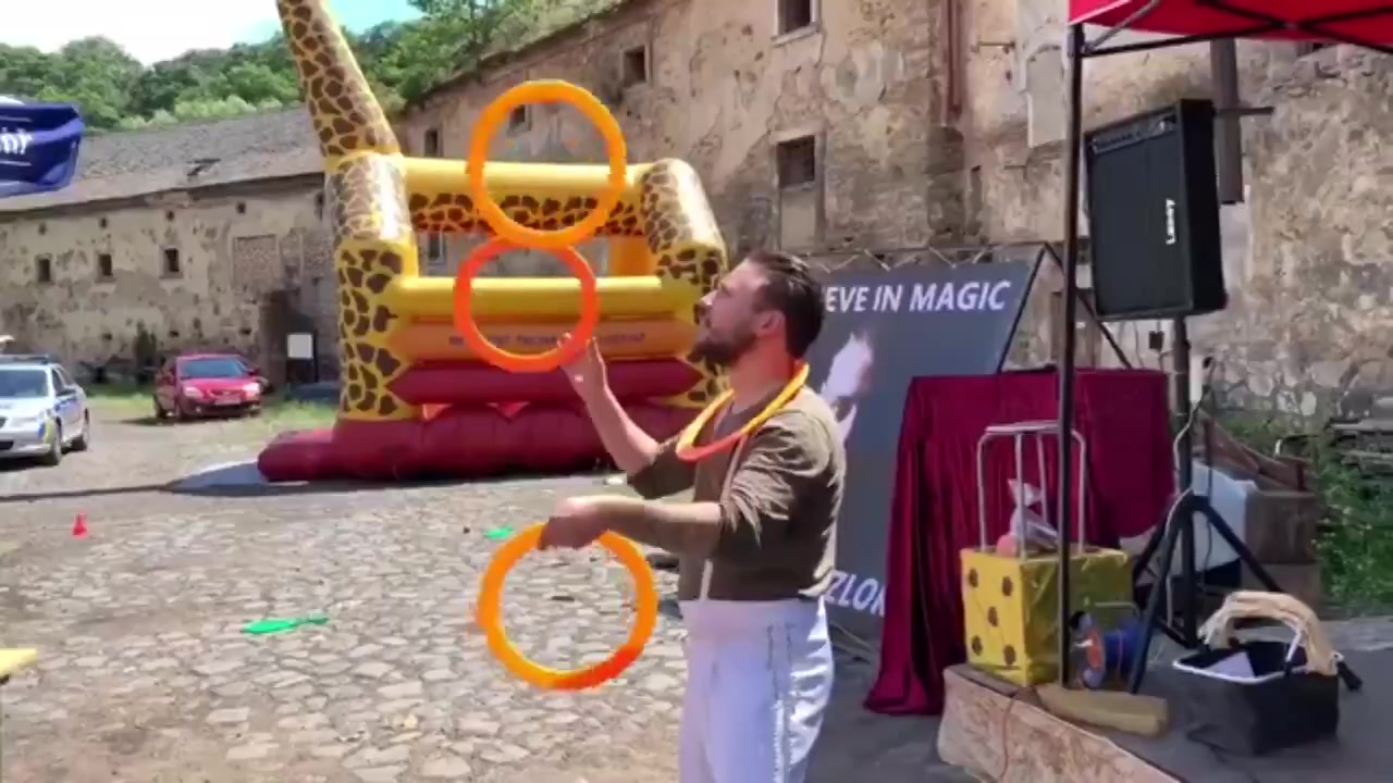 Nejrychlejší iluzionista David Cordero Kozlok foto 2 (náhled videa)