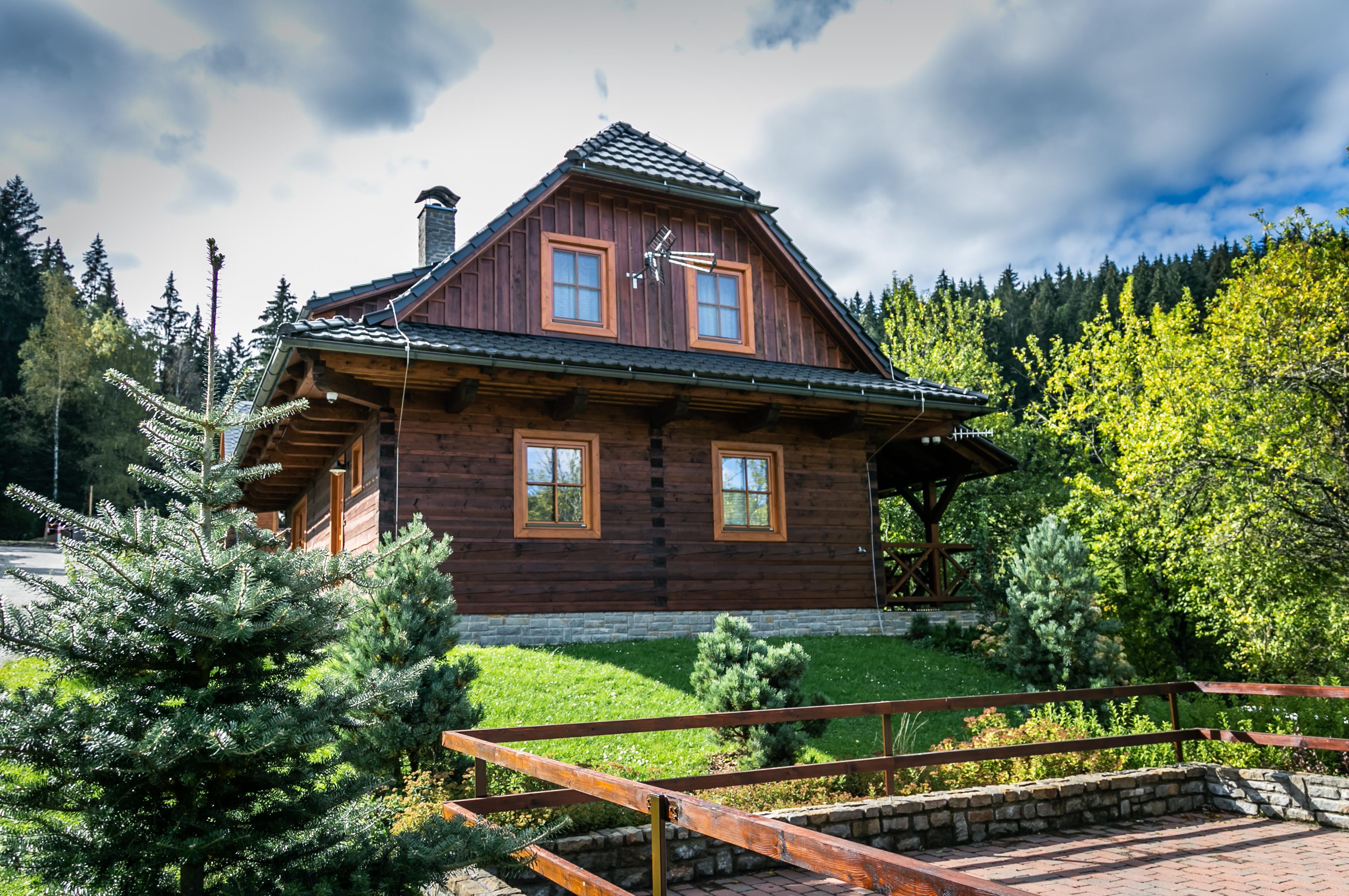 Roubenka pod lesem - Velké Karlovice