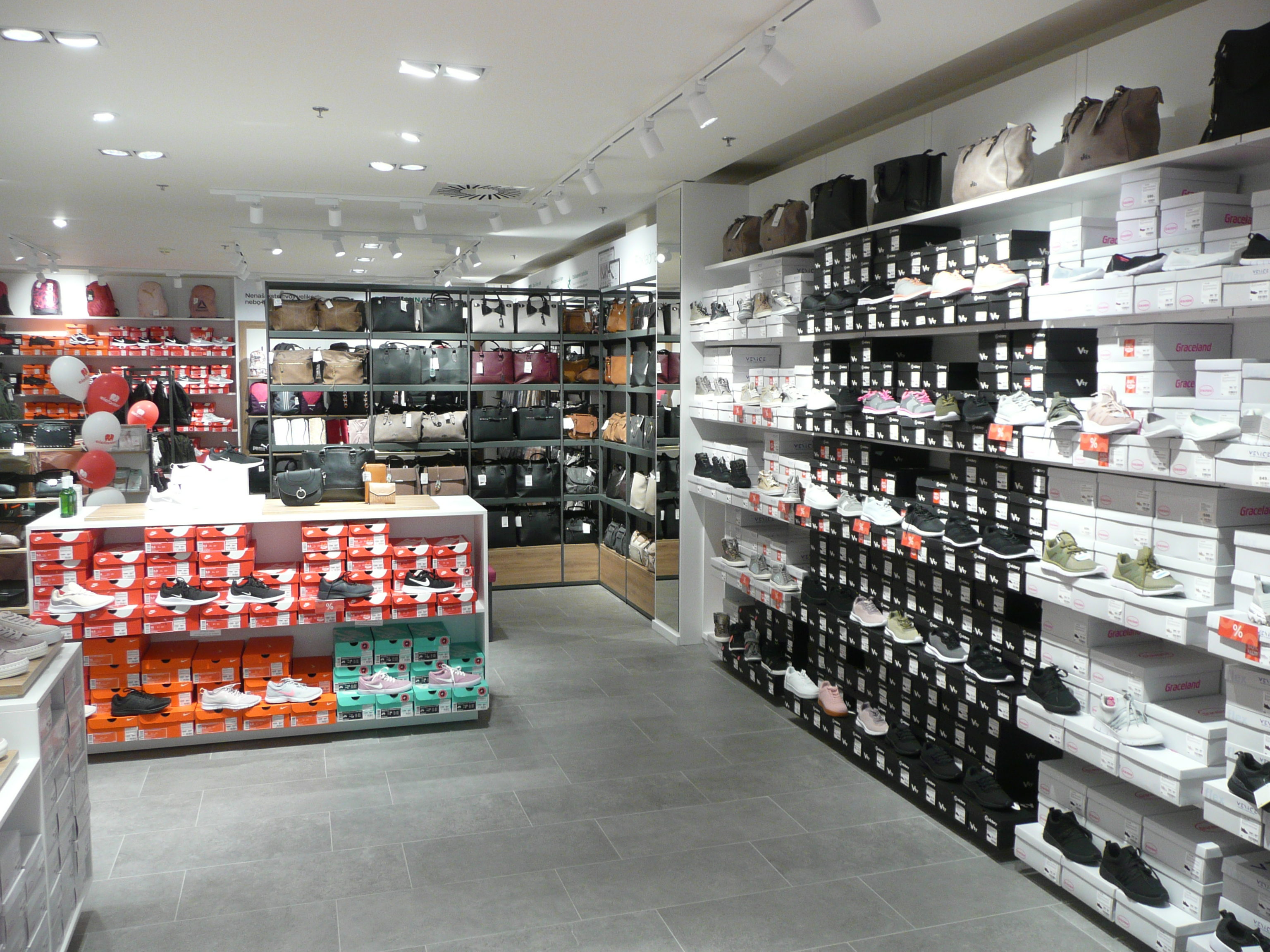 DEICHMANN foto 5